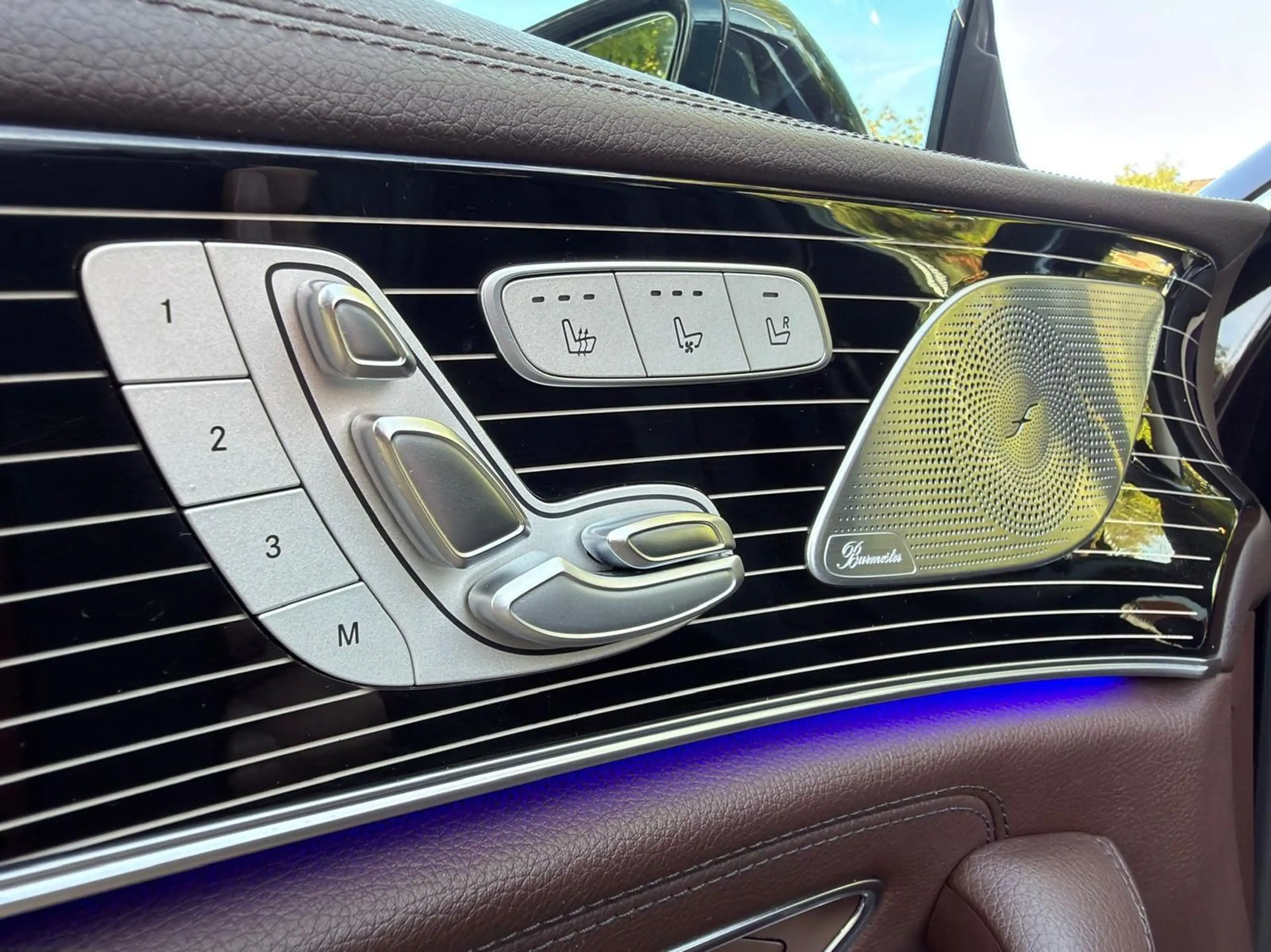 Mercedes-Benz CLS 450 4Matic AMG — photo 10