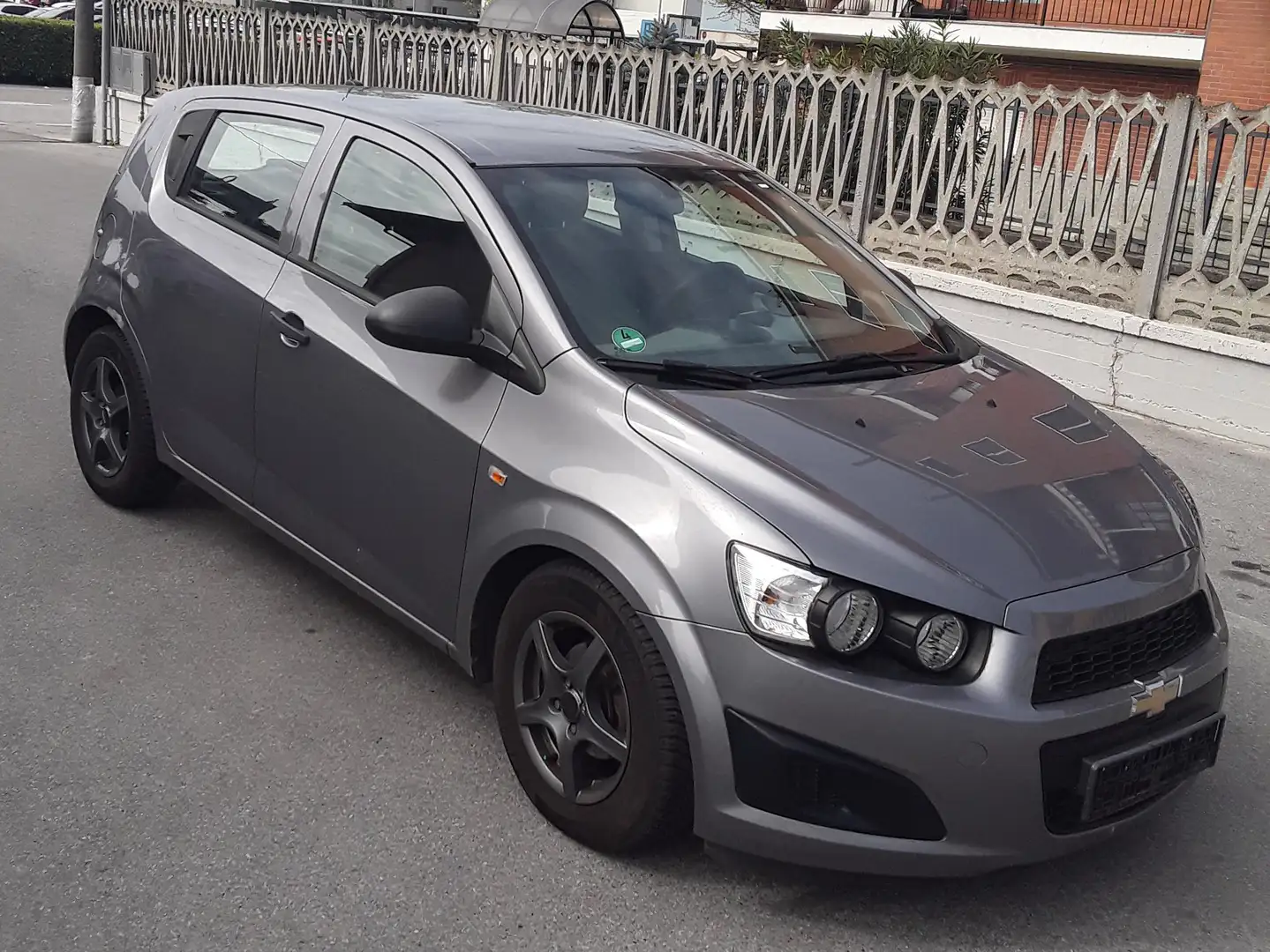 Chevrolet Aveo Aveo 1.2 LS 70cv 5p Šedá - 1