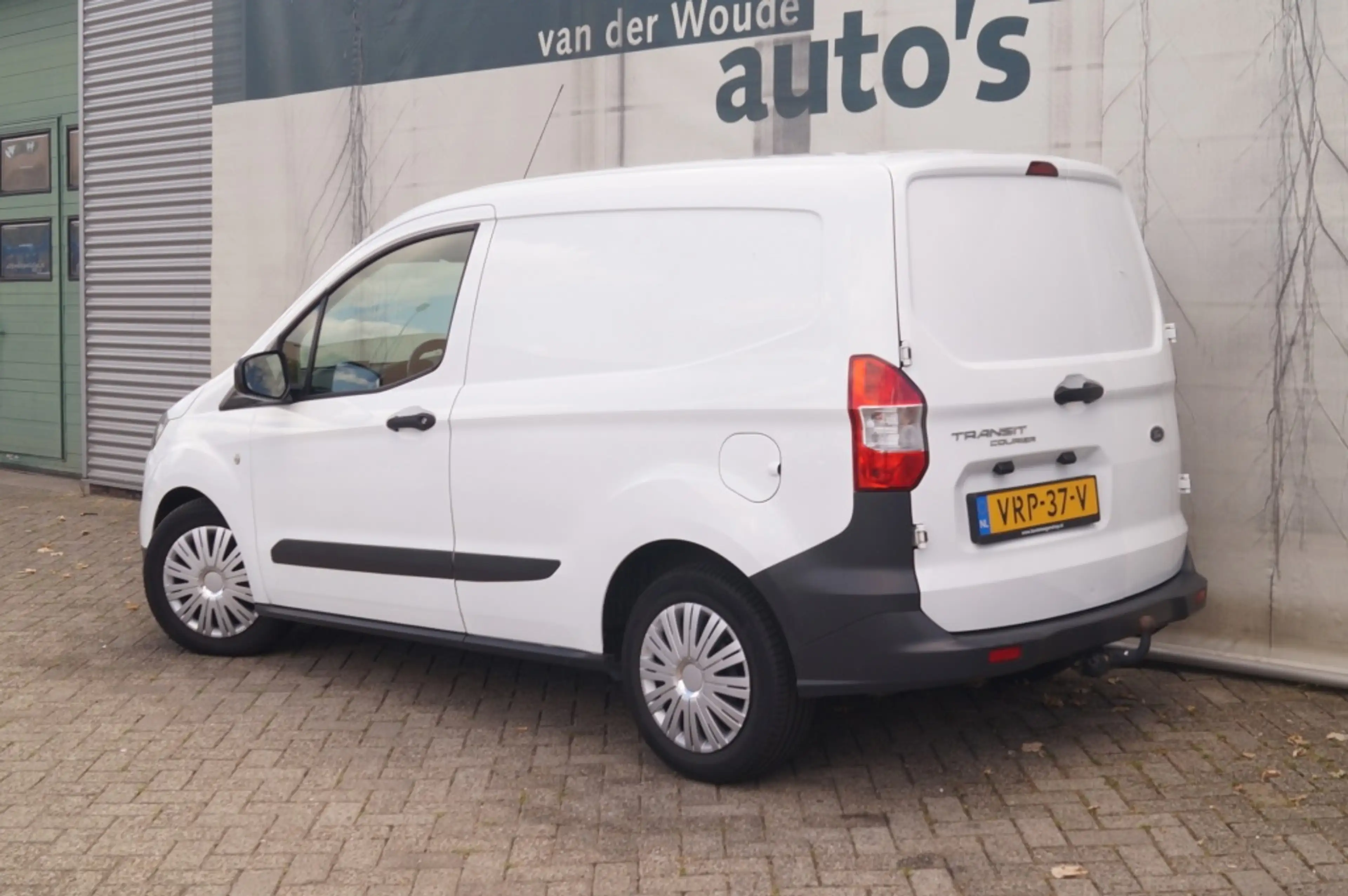 Ford Transit Courier 1.5 TDCI Trend Dura — photo 6