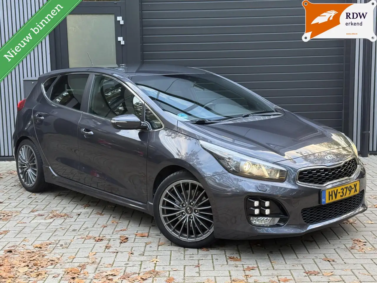 Kia Ceed / cee'd 1.0 T-GDi GT-Line — photo 1 of 31