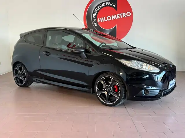 Ford Fiesta 1.6 200CV 3 porte ST 200