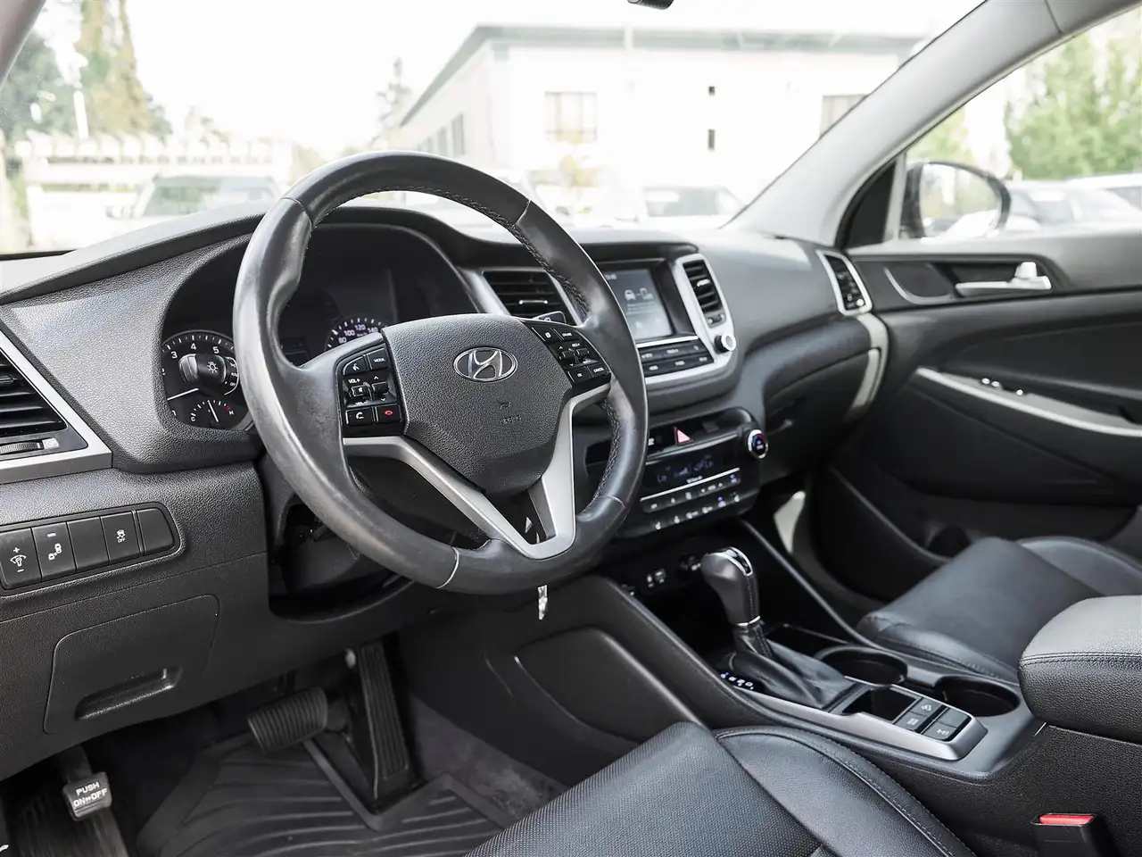 Hyundai TUCSON снимка Hyundai TUCSON