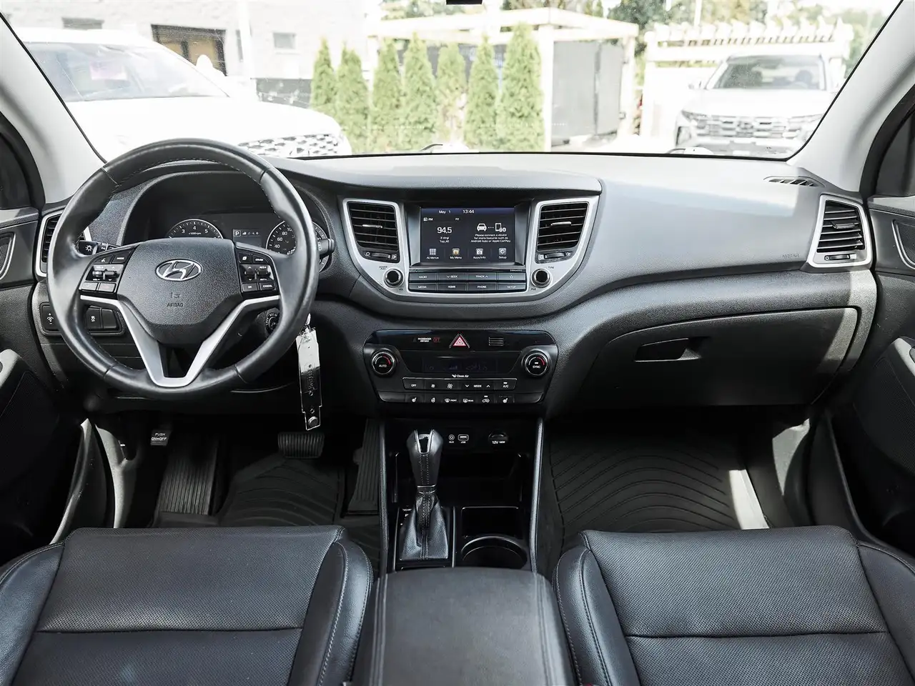 Hyundai TUCSON снимка Hyundai TUCSON
