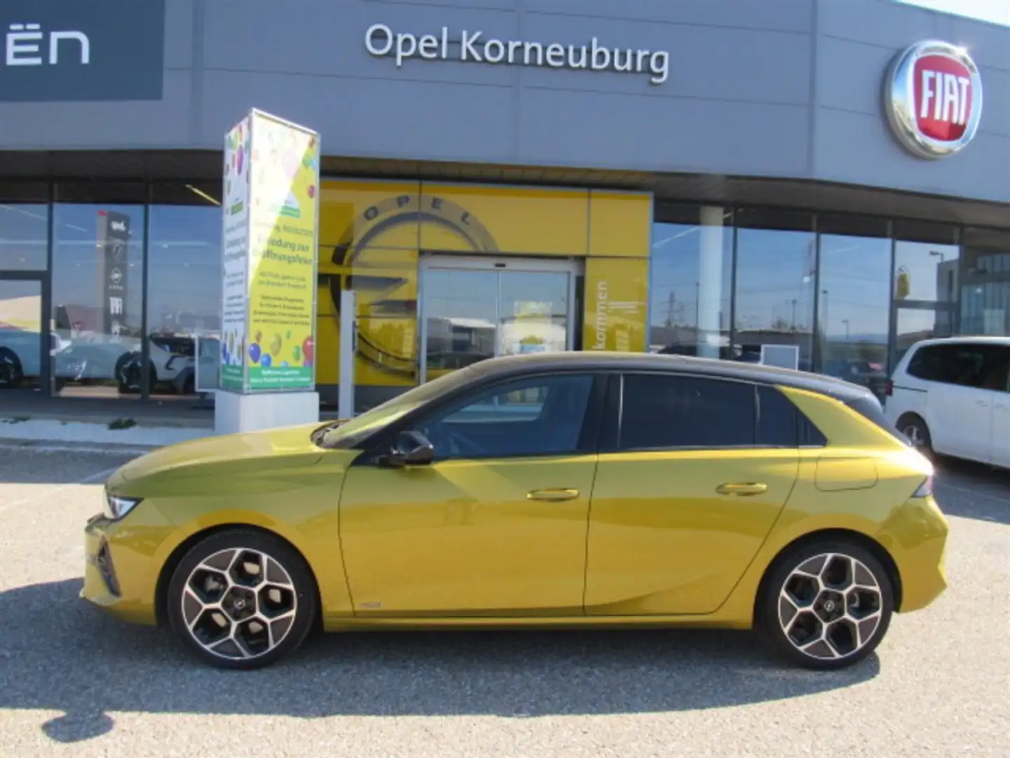 Opel Astra Ultimate Plug-In Hybrid Gelb - 2