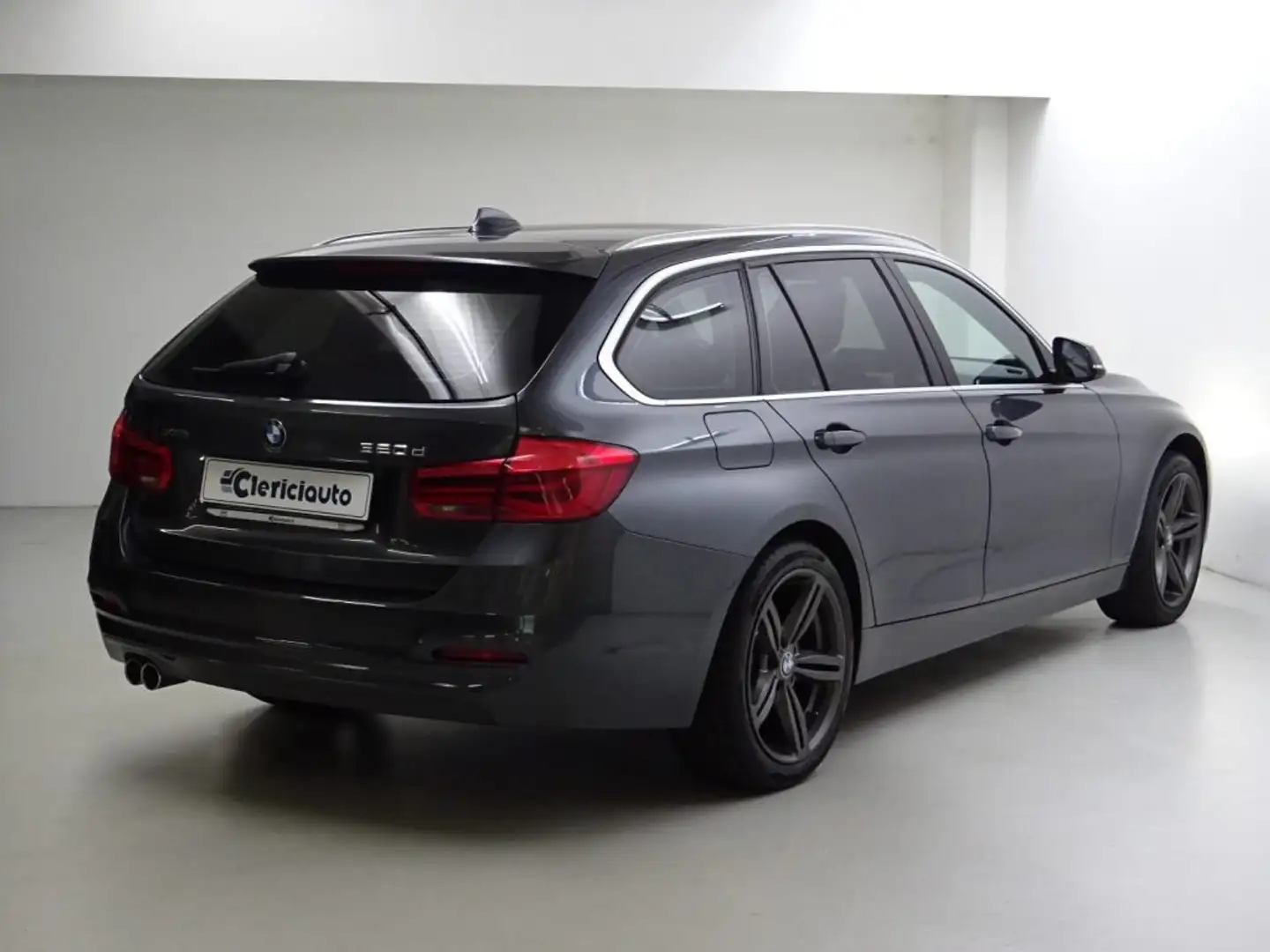 BMW 320 320 d xDrive Business Advantage Gris - 2