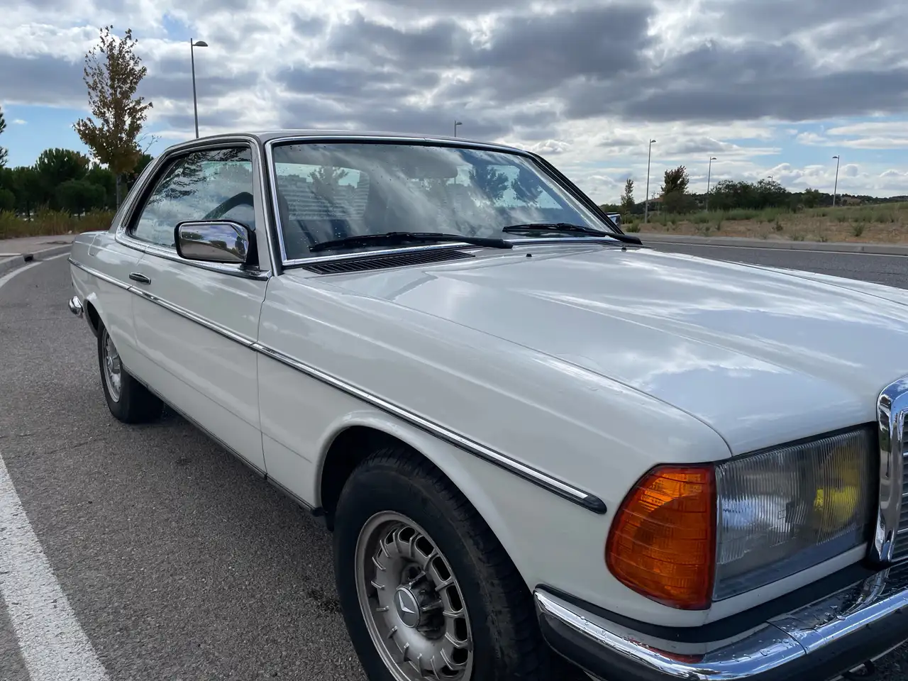 Mercedes-Benz 280 W123 280CE, foto 4