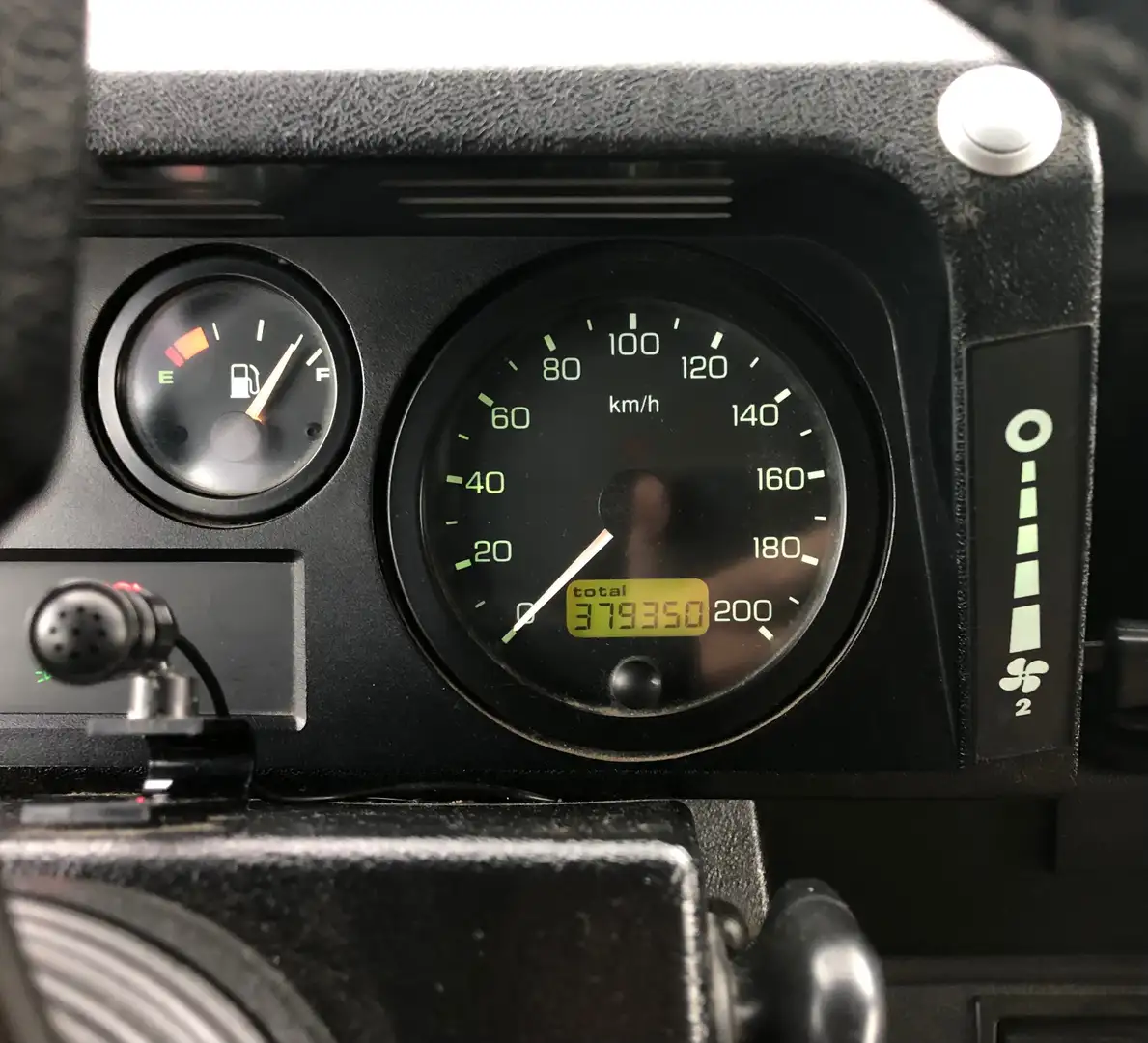 Land Rover Defender Defender 2.5 TD5 110 SW XTech Groen - 1