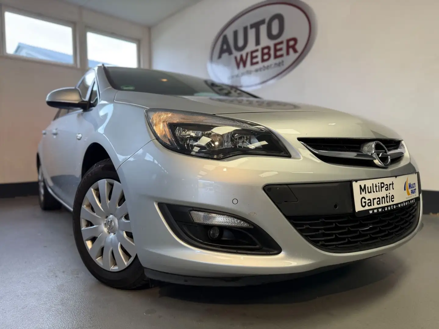Opel Astra ASTRA SPORTS T*1.6 TURBO*CLIMATIC*SITZH*8 FACH B Silver - 1