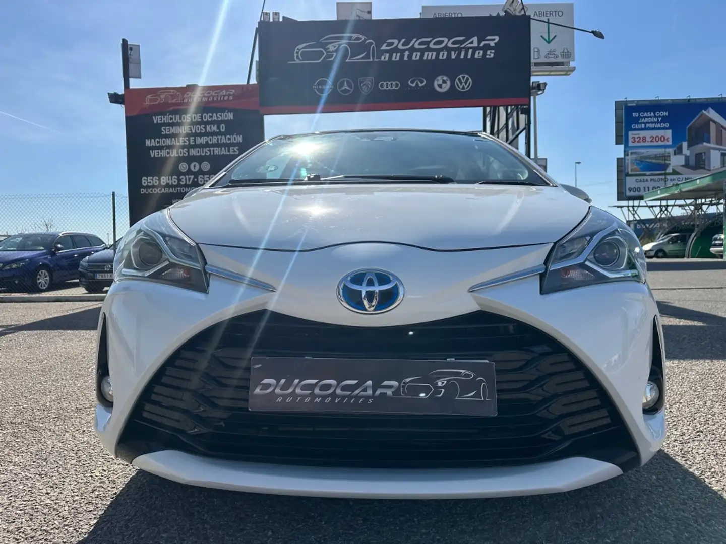 Toyota Yaris 100H 1.5 Active Blanco - 1