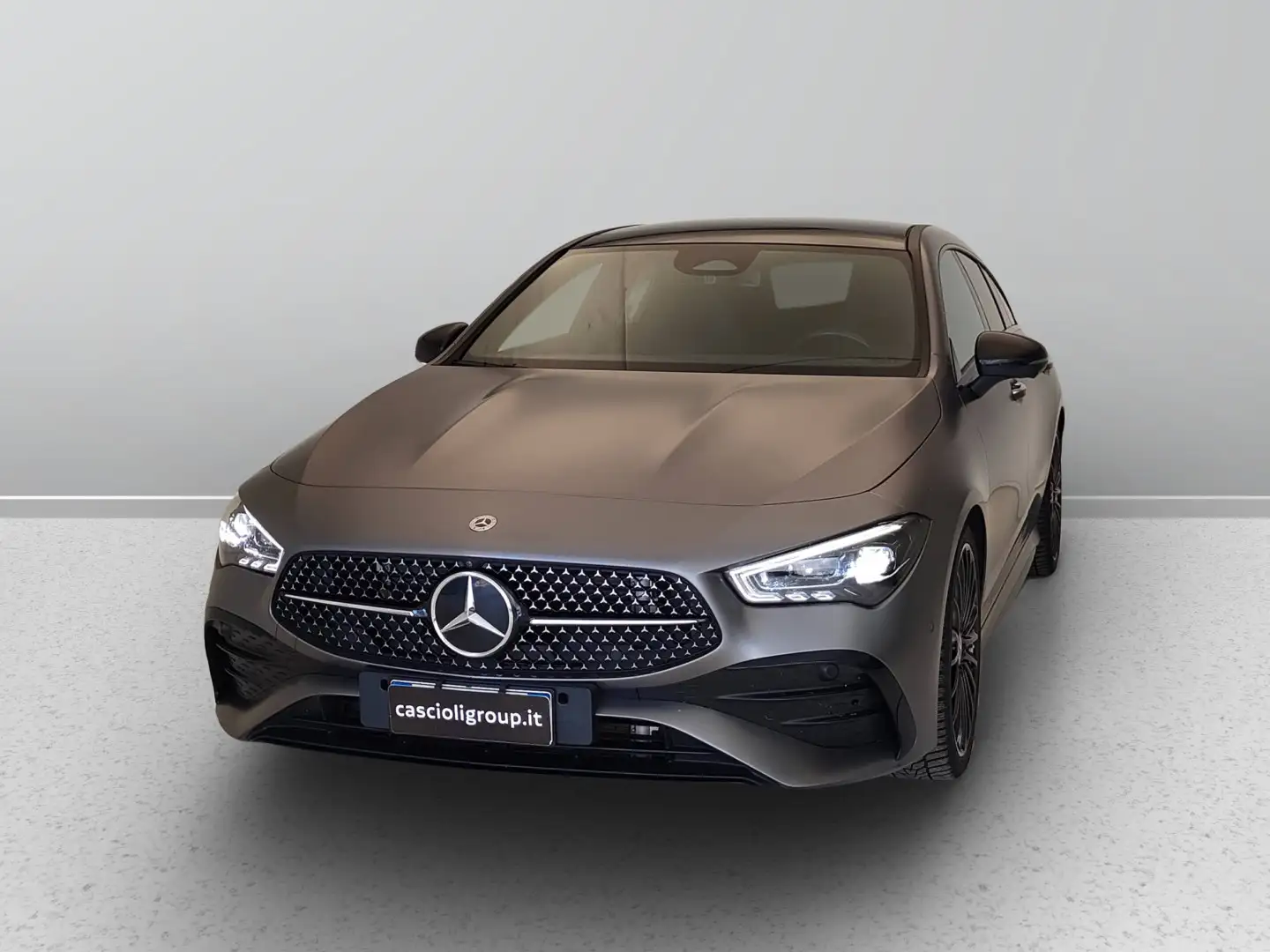 Mercedes-Benz CLA 200 200 d AMG Line Premium Plus auto Grigio - 1