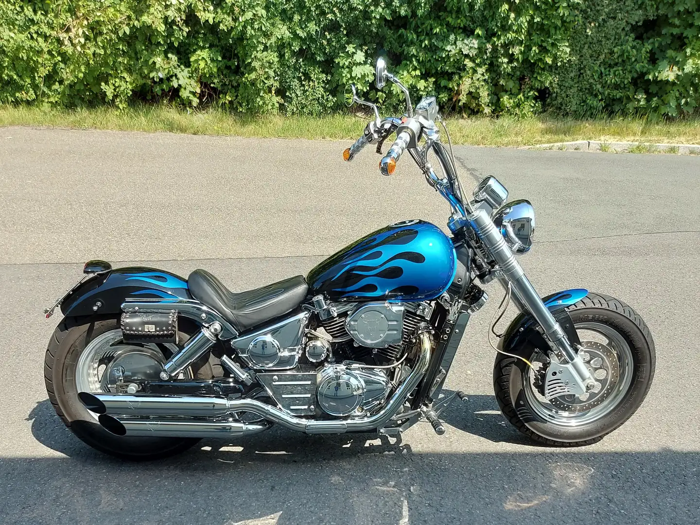 Suzuki VZ 800 Marauder Schwarz - 1