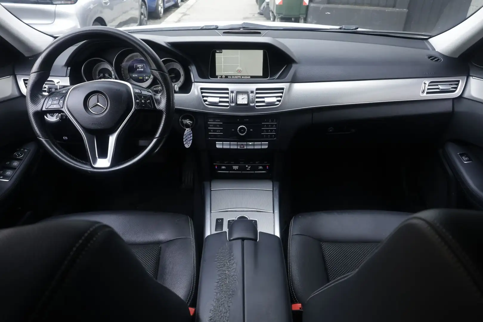 Mercedes-Benz E 250 Mercedes-Benz Classe E E 250 BlueTEC S.W. 4Matic Automatic Sport PROMOZIONE  Unicoproprietario Blanco - 2