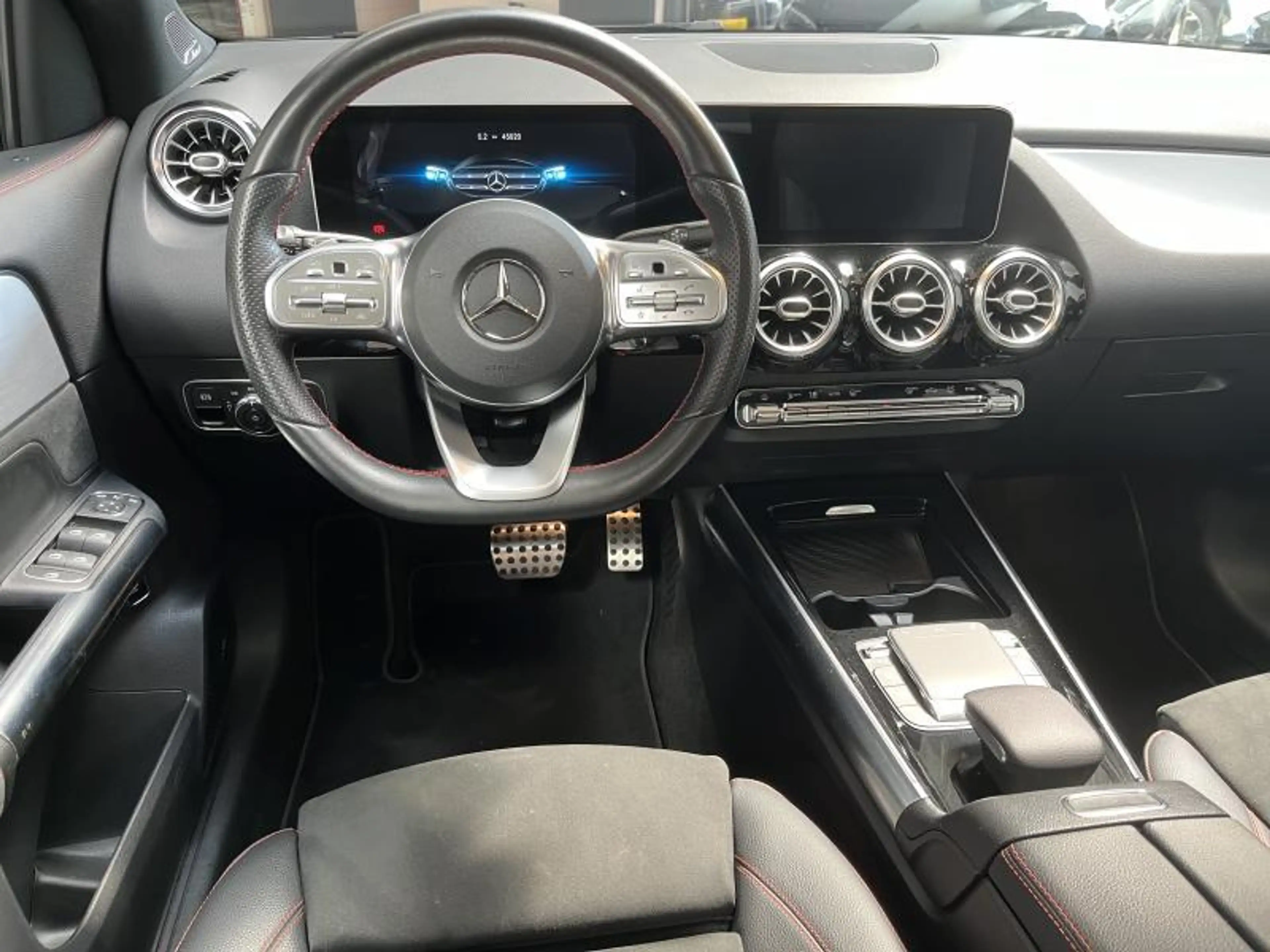 Mercedes-Benz GLA 250 2.0 GLA 4MATIC — photo 4
