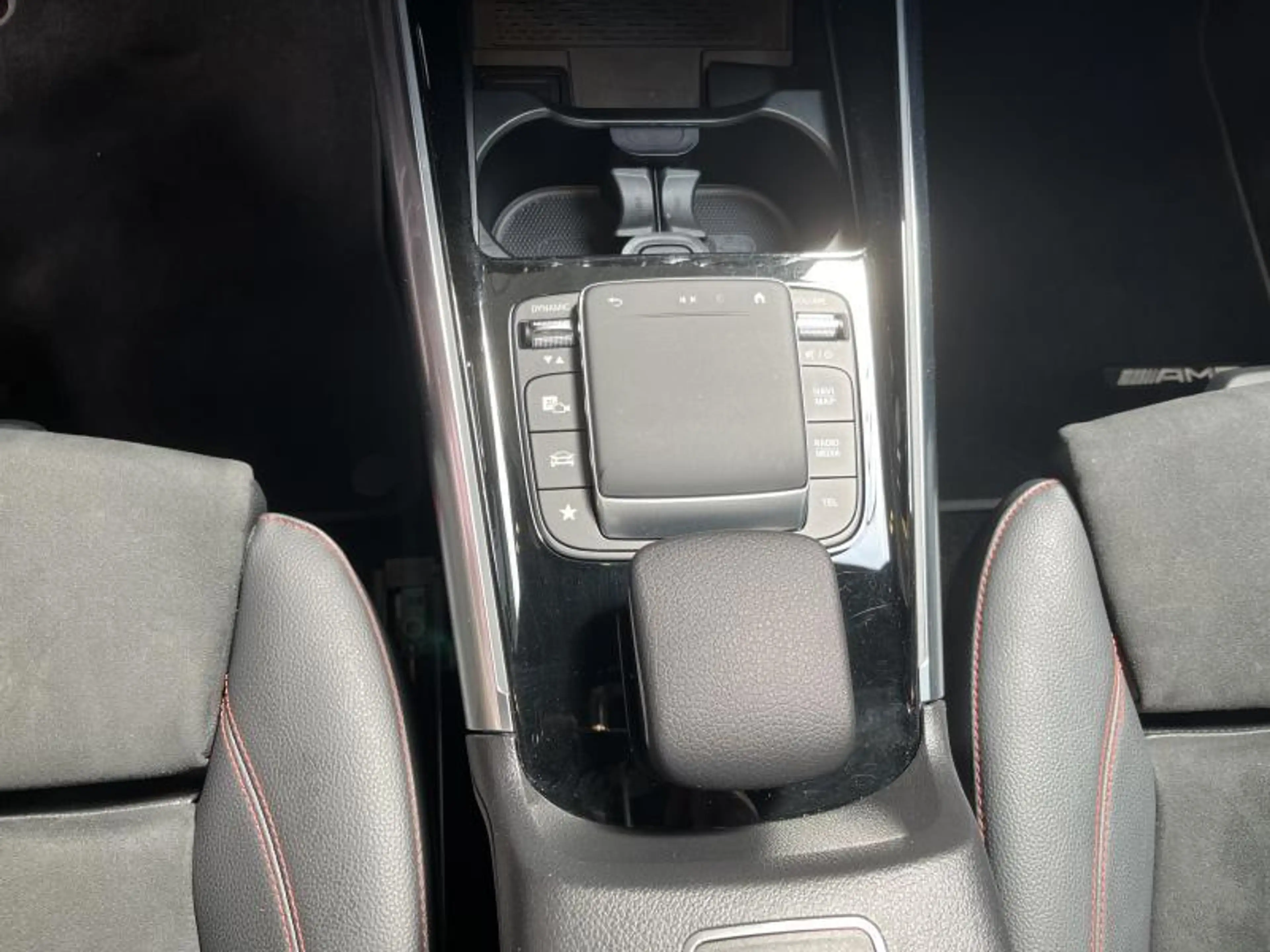 Mercedes-Benz GLA 250 2.0 GLA 4MATIC — photo 6