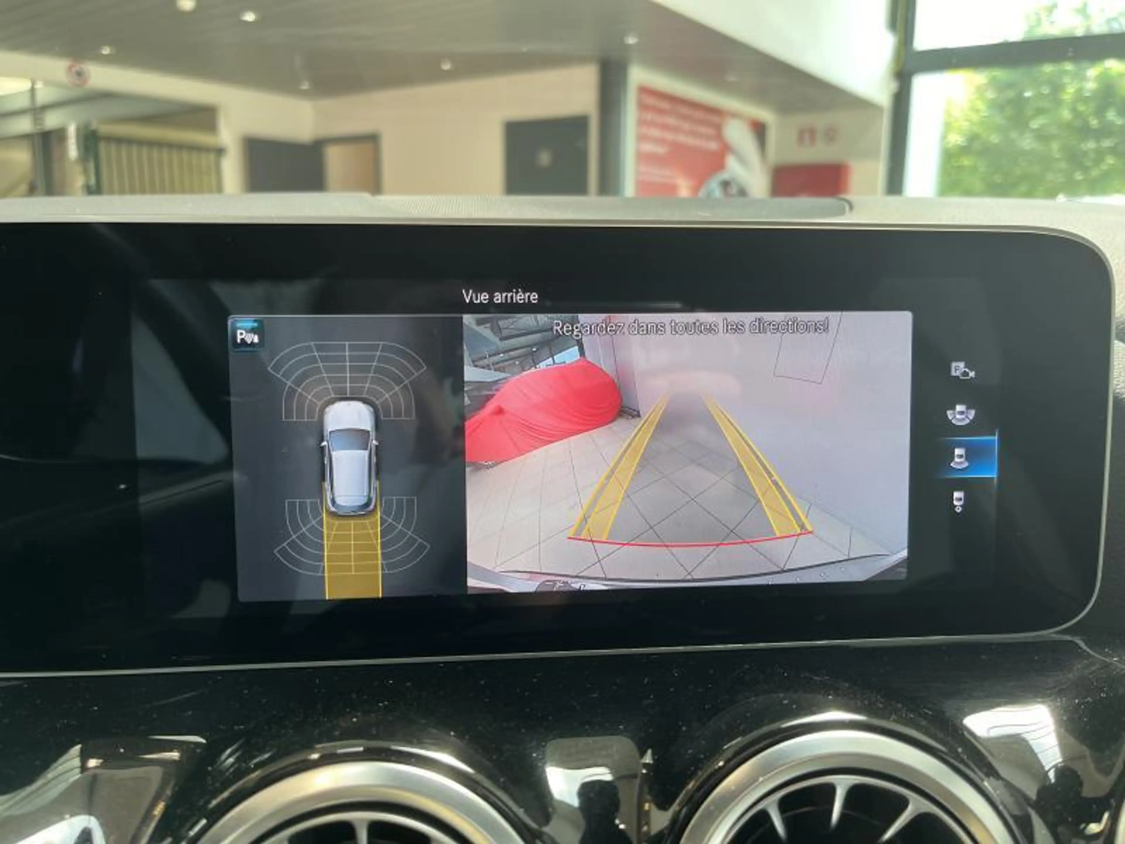 Mercedes-Benz GLA 250 2.0 GLA 4MATIC — photo 8