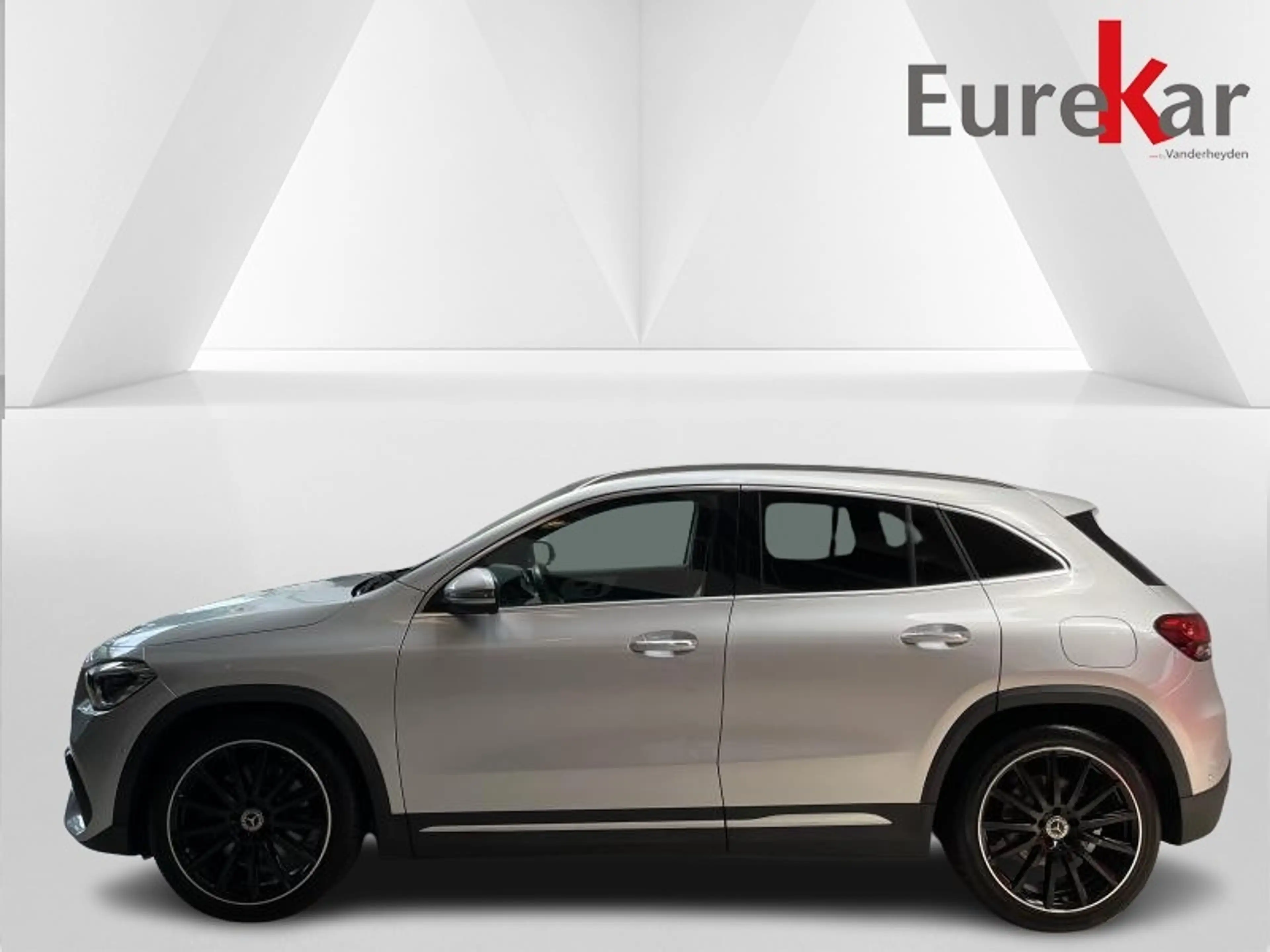 Mercedes-Benz GLA 250 2.0 GLA 4MATIC — photo 2