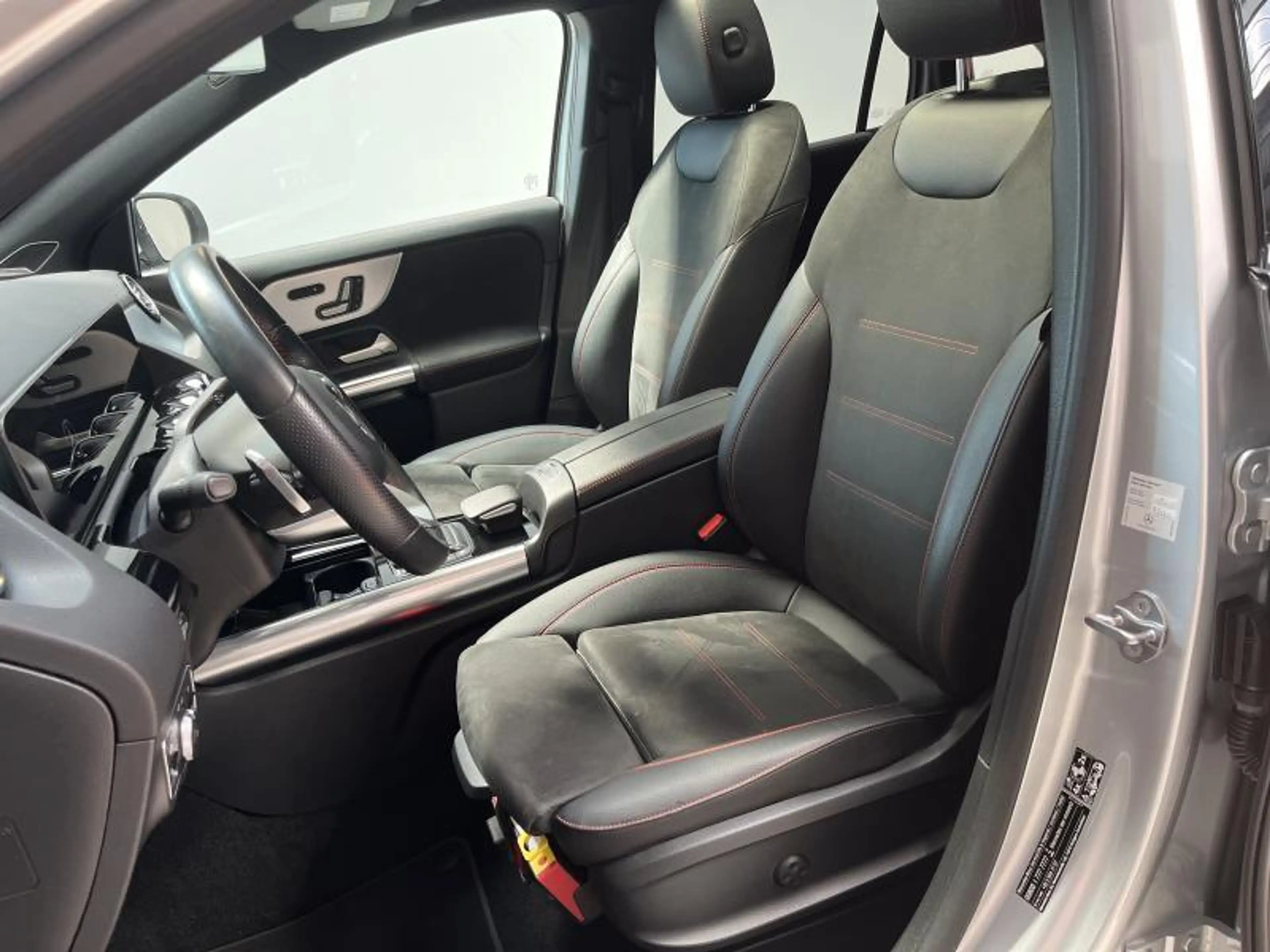 Mercedes-Benz GLA 250 2.0 GLA 4MATIC — photo 10