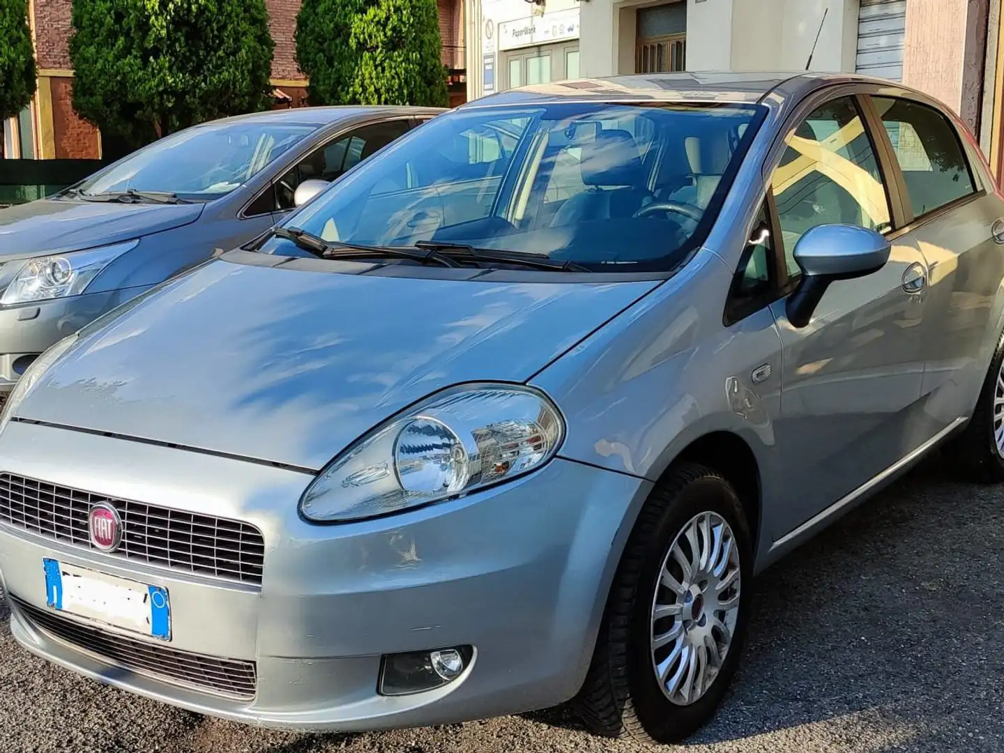 Fiat Grande Punto Grande Punto III 2005 5p 1.4 natural power Active Argento - 1