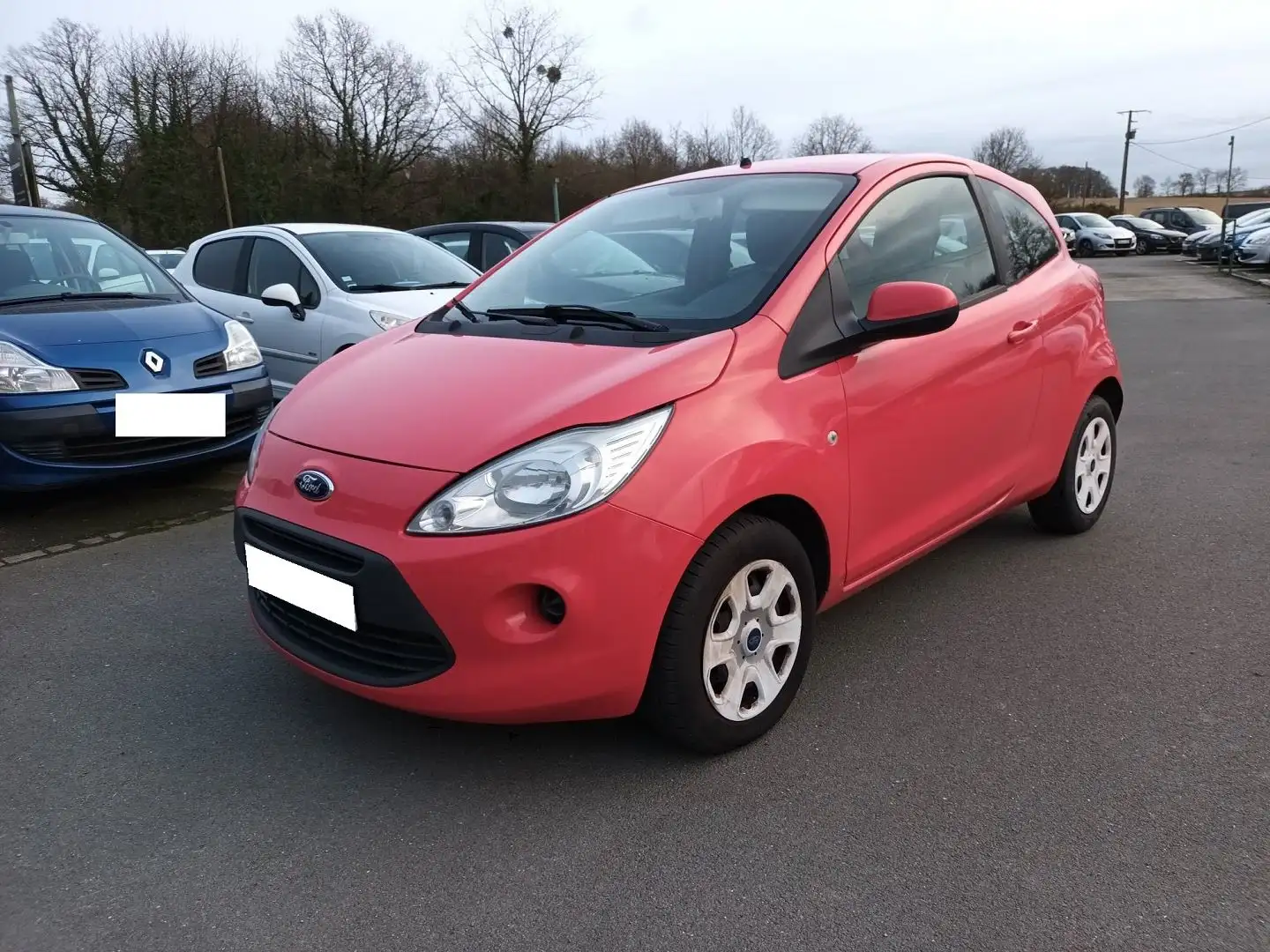 Ford M 1.2 69CH AMBIENTE Czerwony - 1