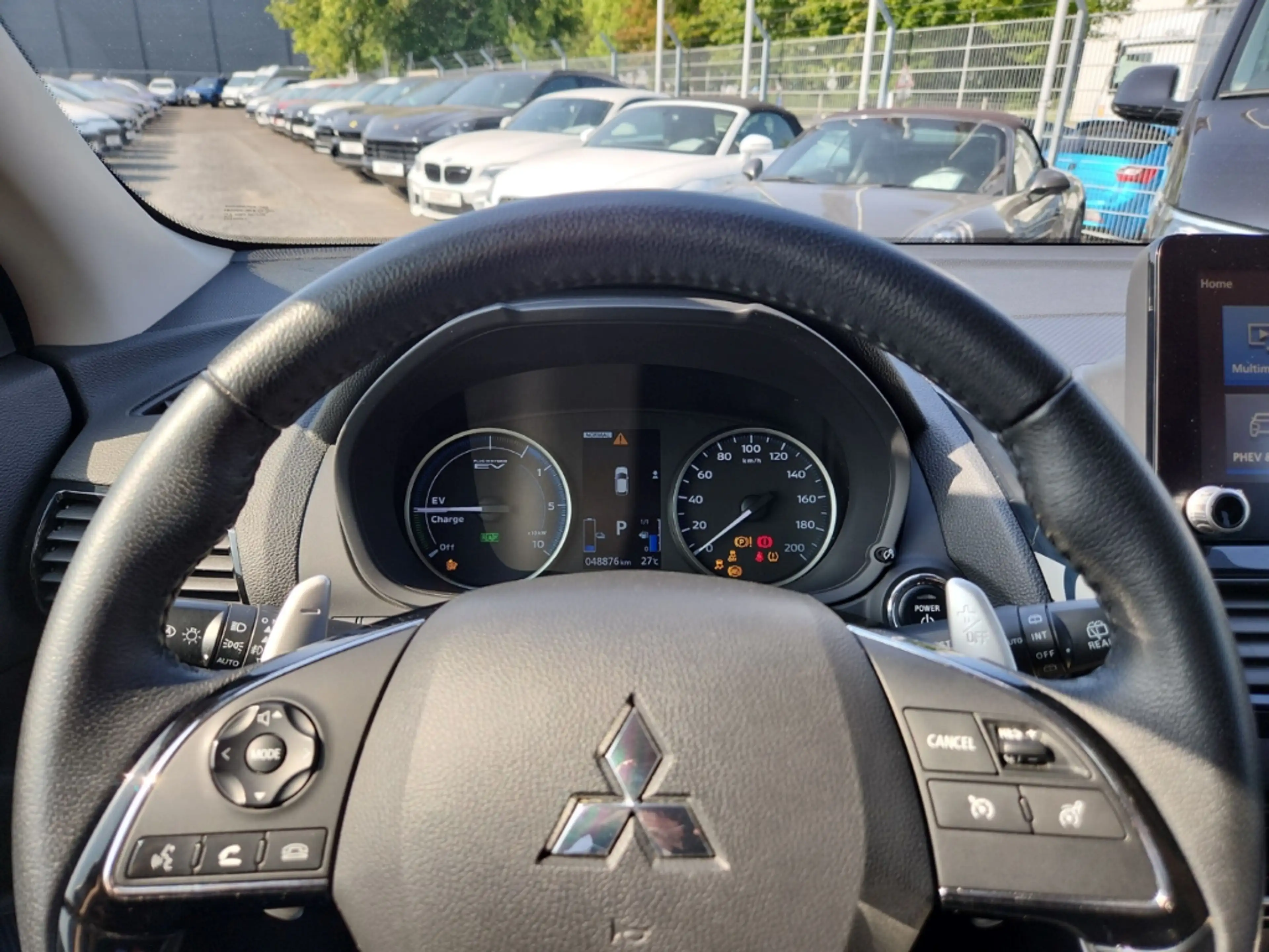 Mitsubishi Eclipse Cross Plug-In Hybrid Basis 1.Hand App — photo 11