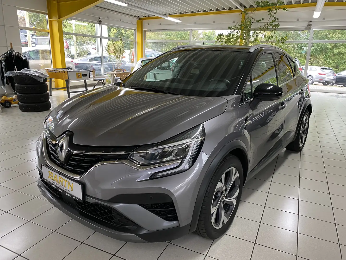 Renault Captur R.S. Line Silber - 2