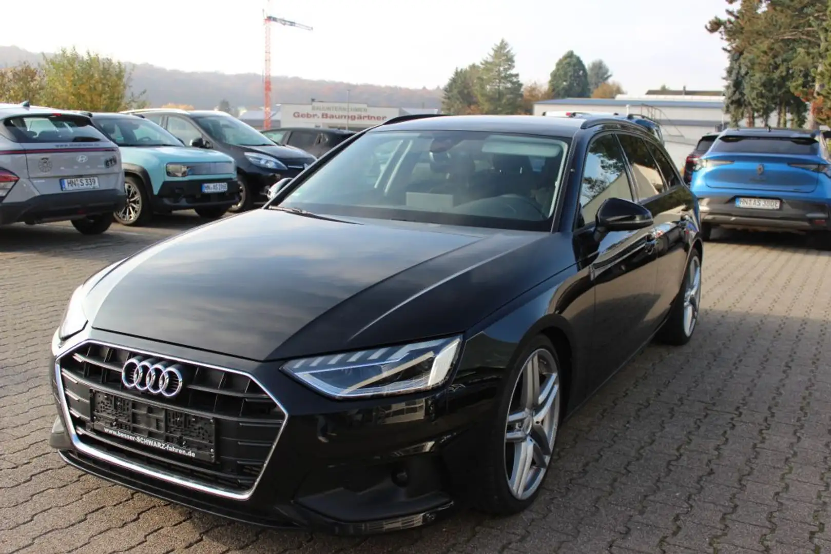 Audi A4 Avant 40 g-tron S tronic Schwarz - 1