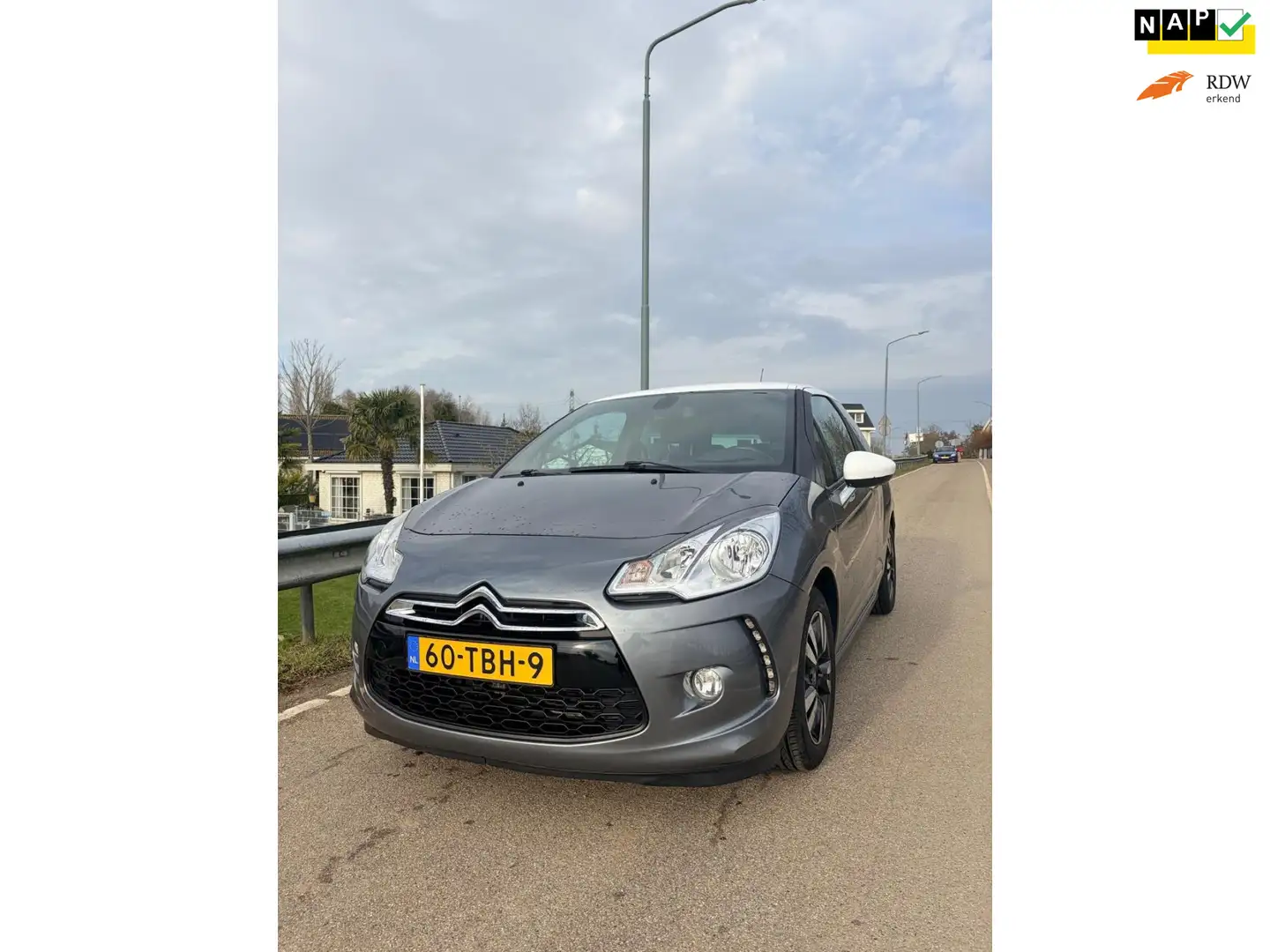 Citroen DS3 1.6 So Chic NAP / Parkeersensoren Grau - 1