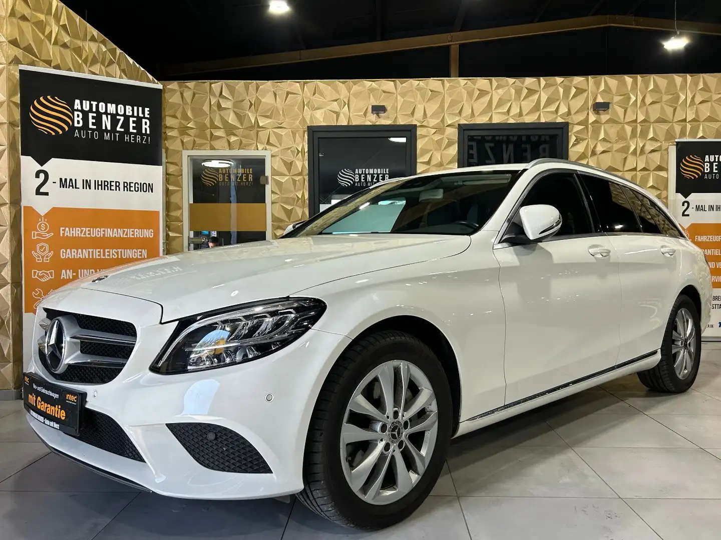 Mercedes-Benz C 200 T-Modell/NAVI/KAMERA/APPLE/AMBIENTE/SHZ Weiß - 2