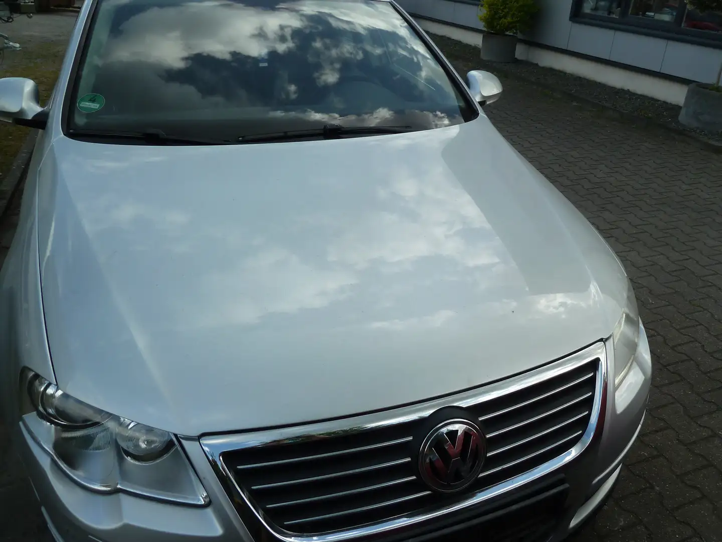 Volkswagen Passat Variant 2.0 TDI DPF Comfortline Plateado - 1
