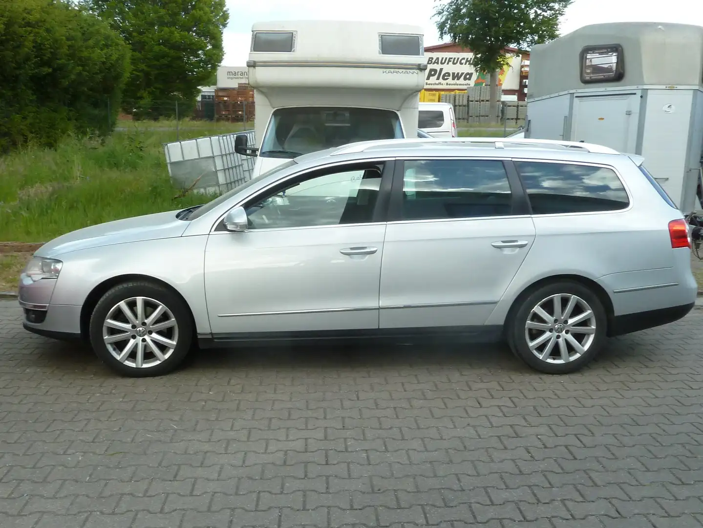 Volkswagen Passat Variant 2.0 TDI DPF Comfortline Срібний - 2