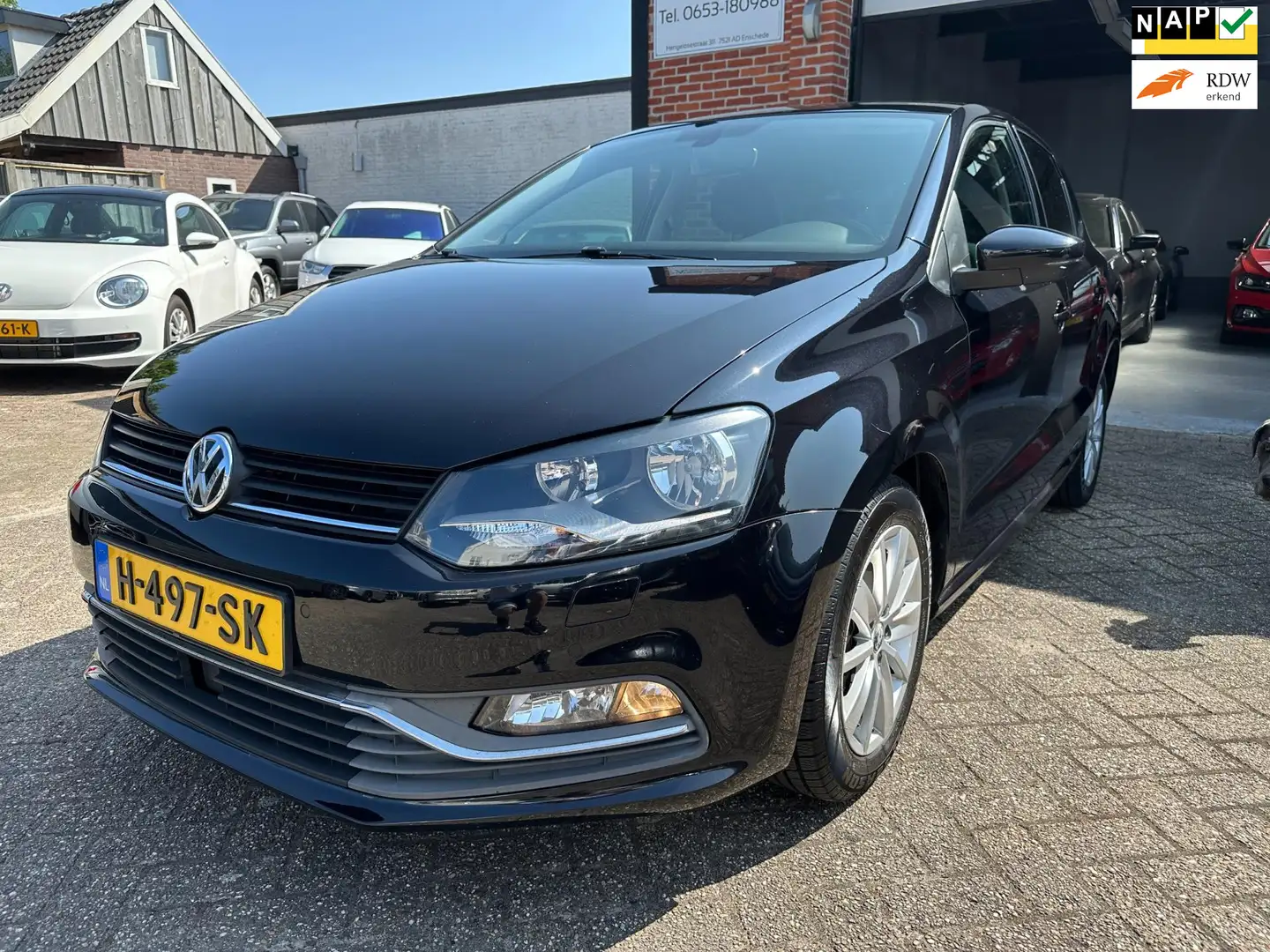 Volkswagen Polo 1.2 TSI Highline AUTOMAAT-CLIMA-CRUISE-PDC Zwart - 1