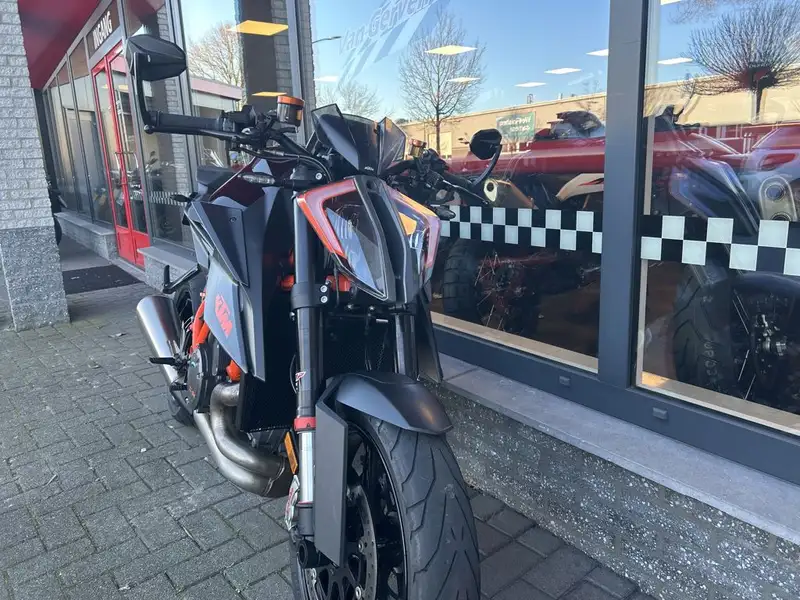 KTM 1290 Super Duke R - foto 5
