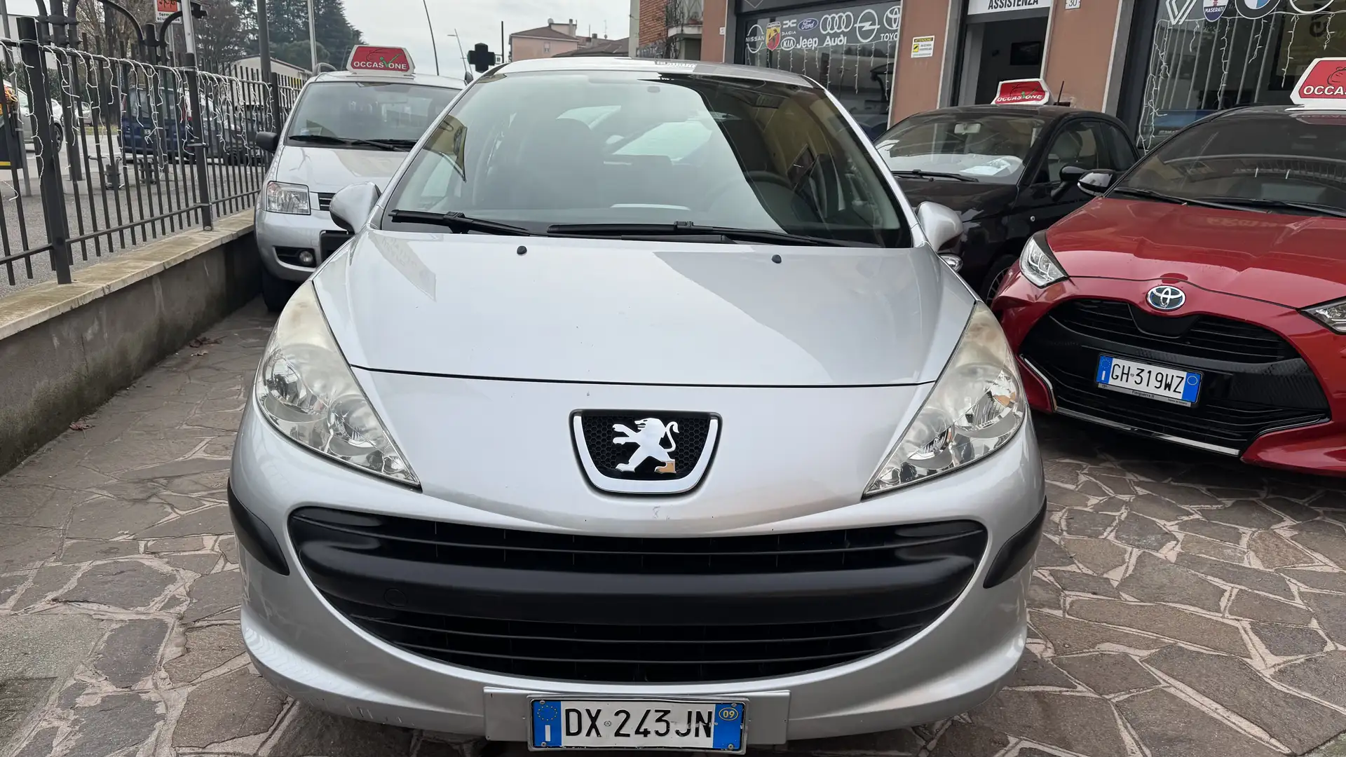 Peugeot 207 5p 1.4 8v Energie Sport eco- GPL KM 92000 Argento - 1