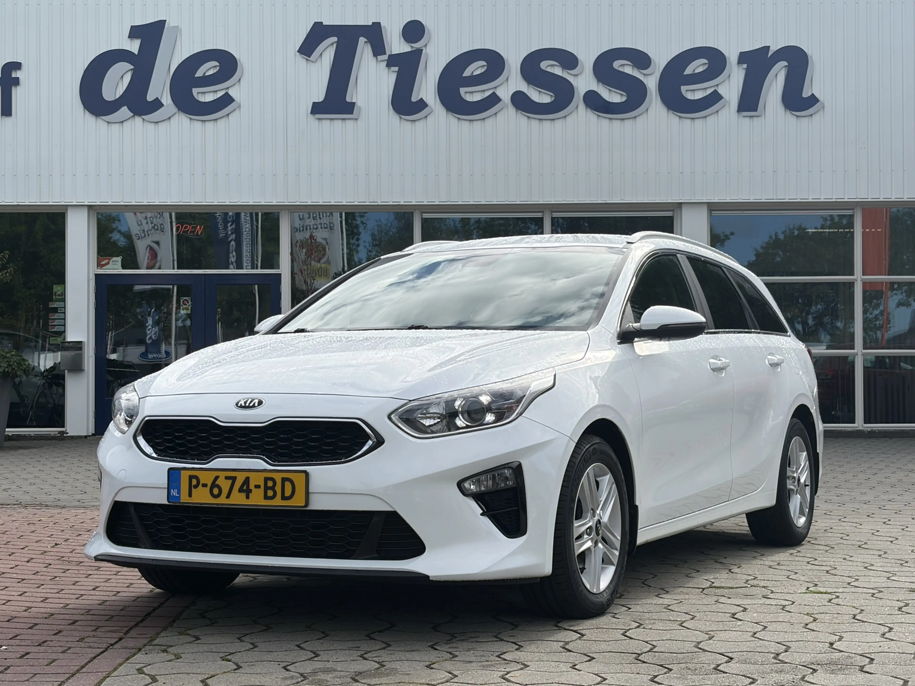 Kia Ceed SW / cee'd SW Sportswagon 1.5 T-GDi DynamicPlusLine AUTOMAAT | S — photo 2