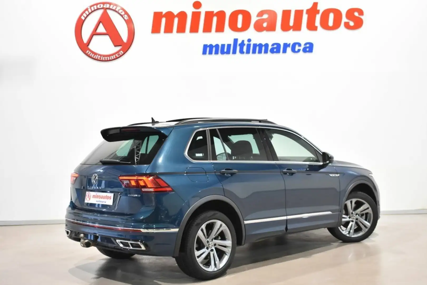 Volkswagen Tiguan R-LINE 1.4 245 CV DSG6 Azul - 2