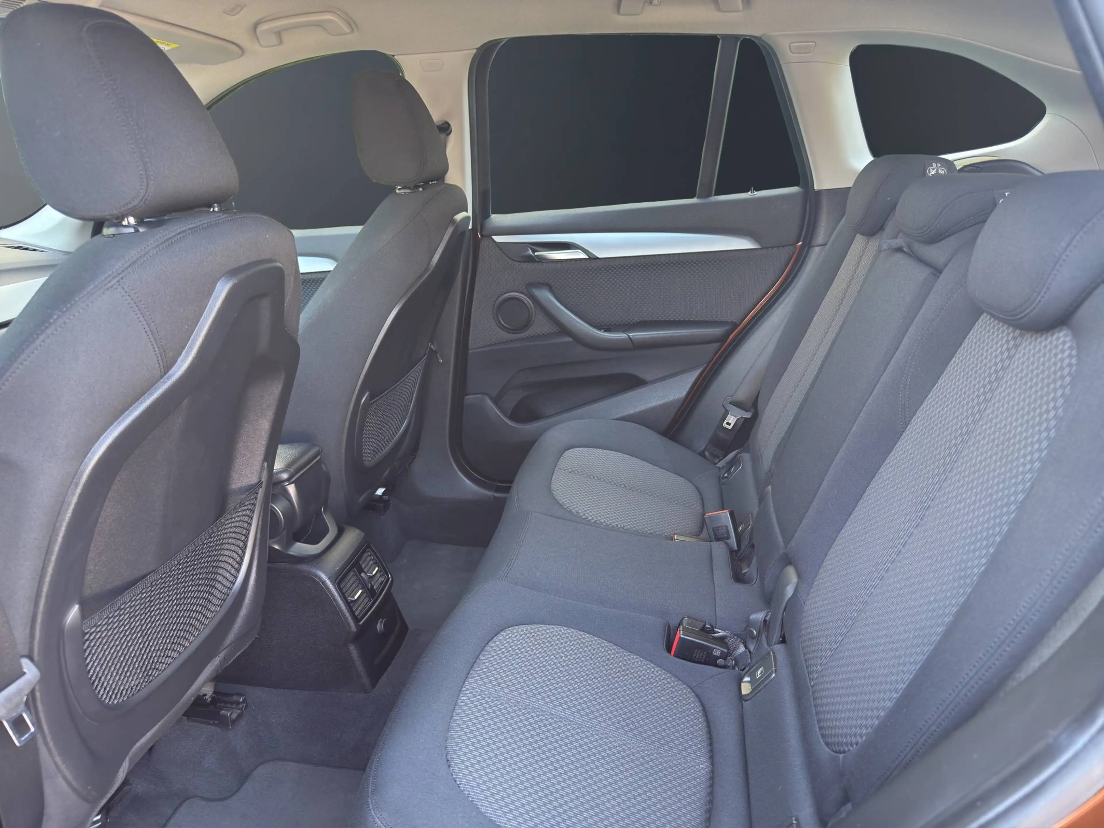 BMW X1 sDrive 18 d Advantage — photo 15