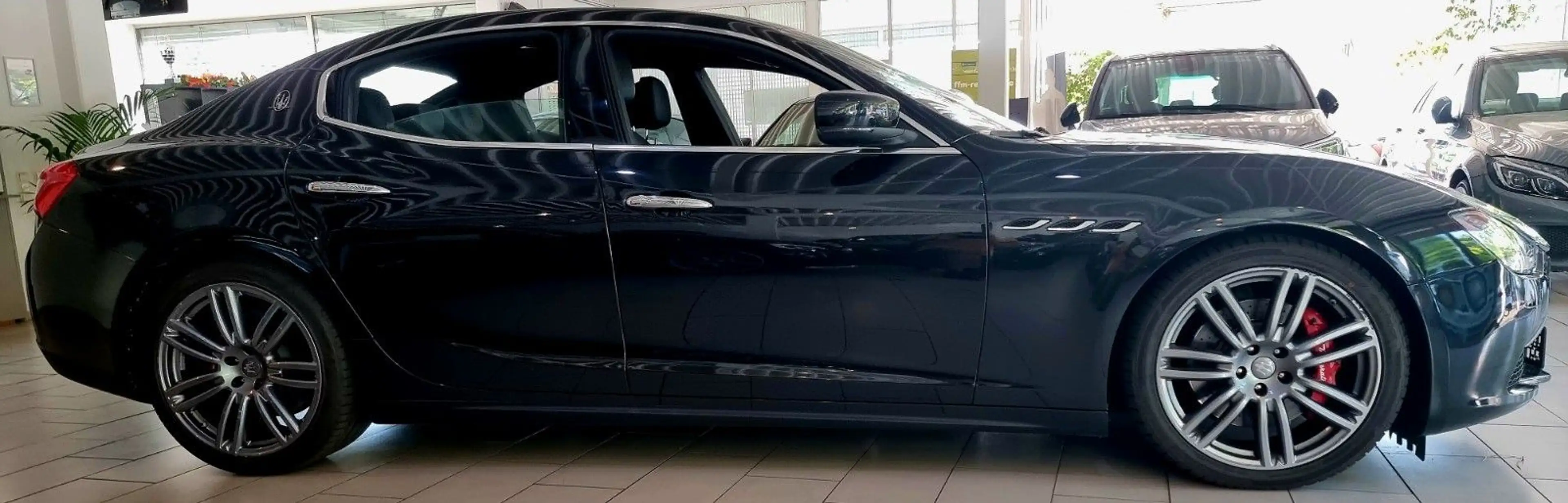 Maserati Ghibli 3.0 V6 S Q4 Automatik Carbon — photo 6