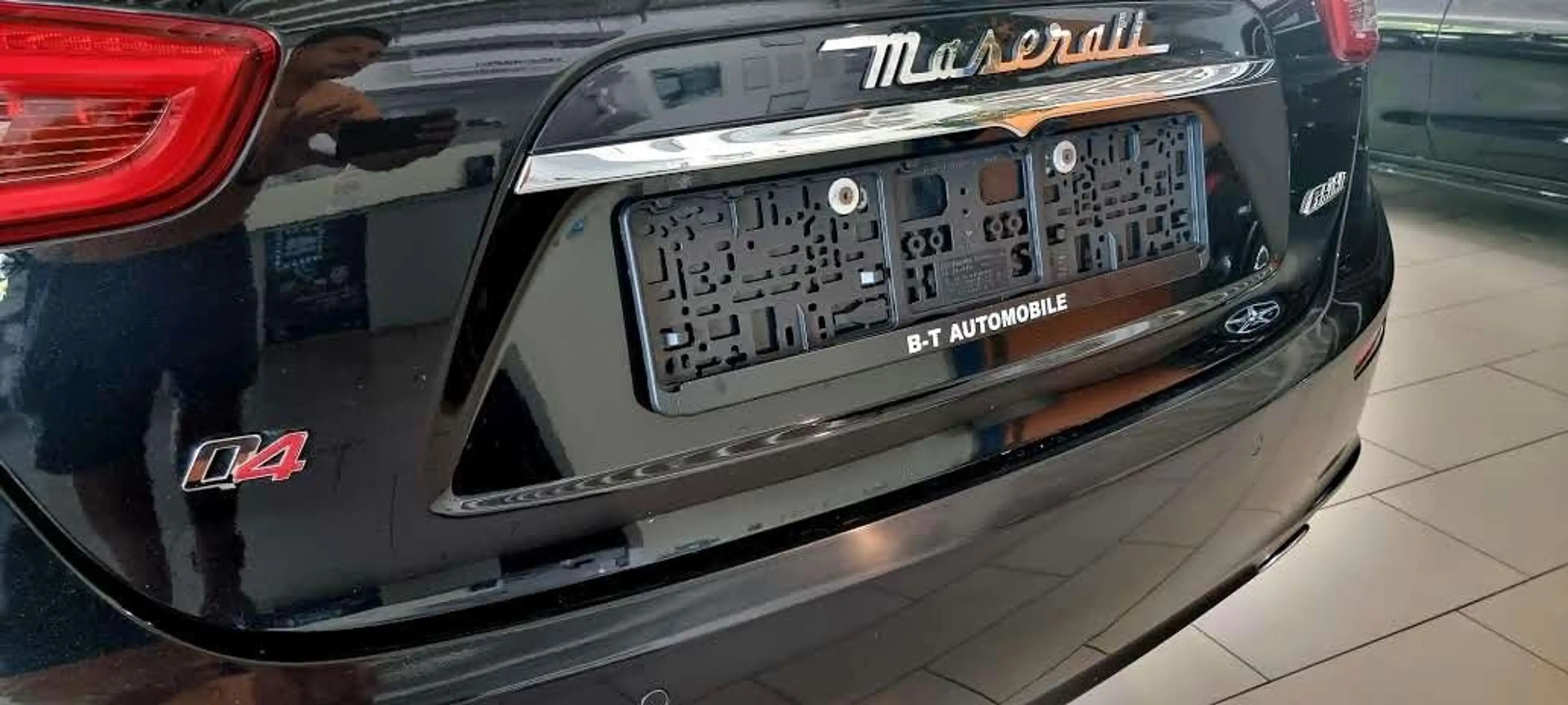 Maserati Ghibli 3.0 V6 S Q4 Automatik Carbon — photo 11