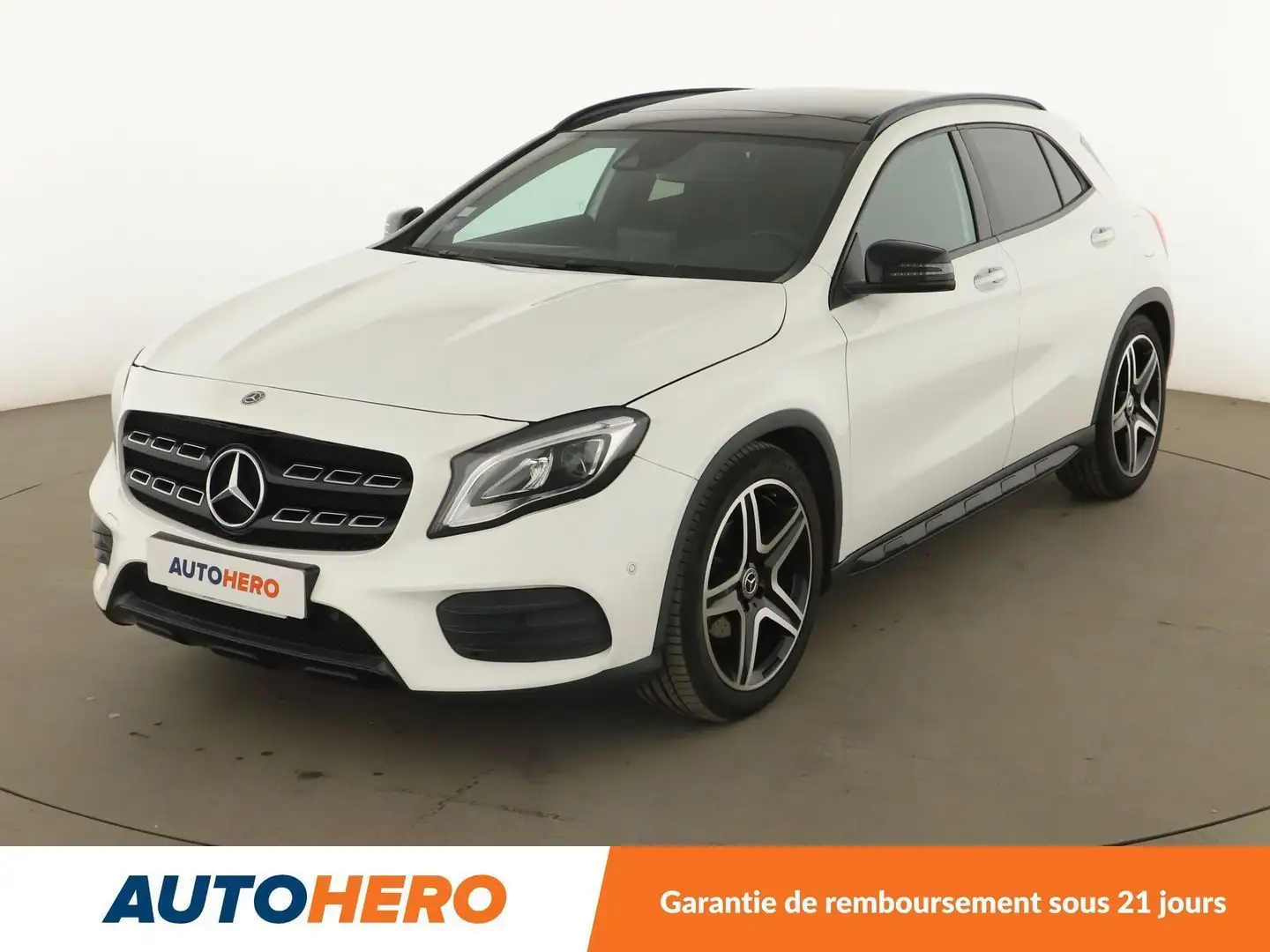 Mercedes-Benz GLA 200 200 Fascination 7G-DCT Blanc - 1