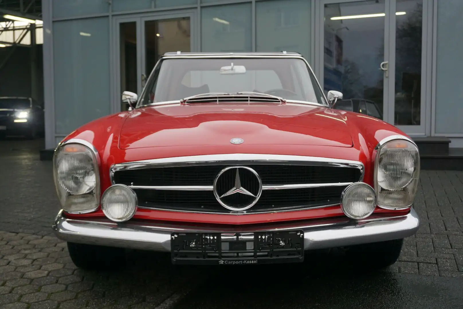 Mercedes-Benz 230 SL Pagode Red - 2