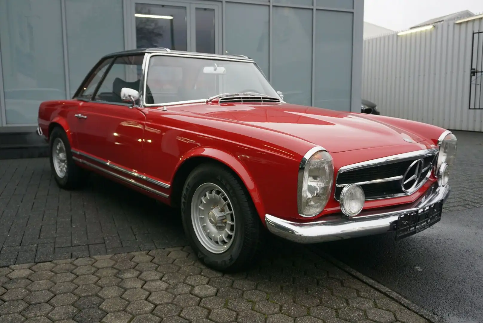 Mercedes-Benz 230 SL Pagode Red - 1
