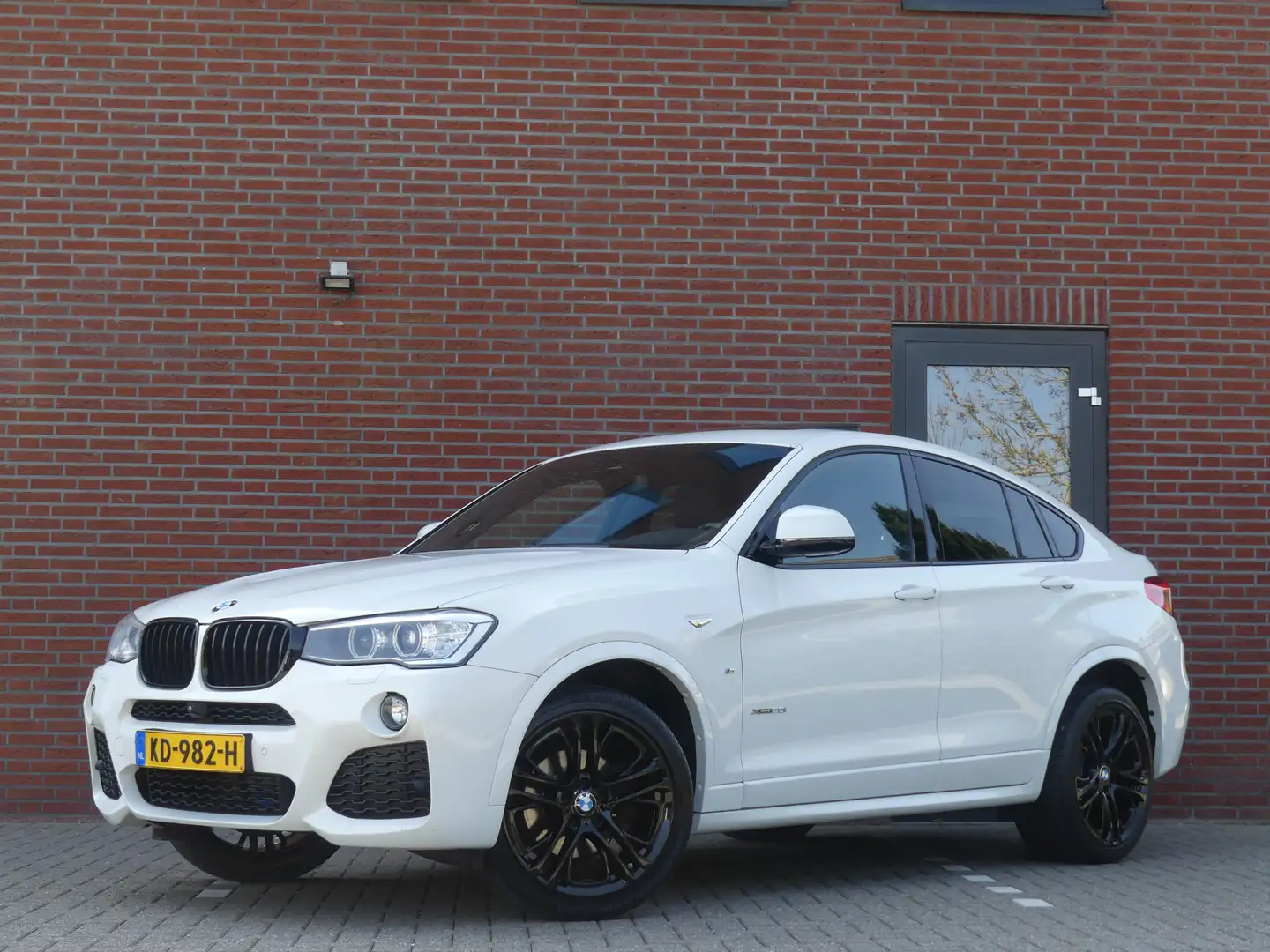 BMW X4 xDrive20i M-Sport Wit - 1