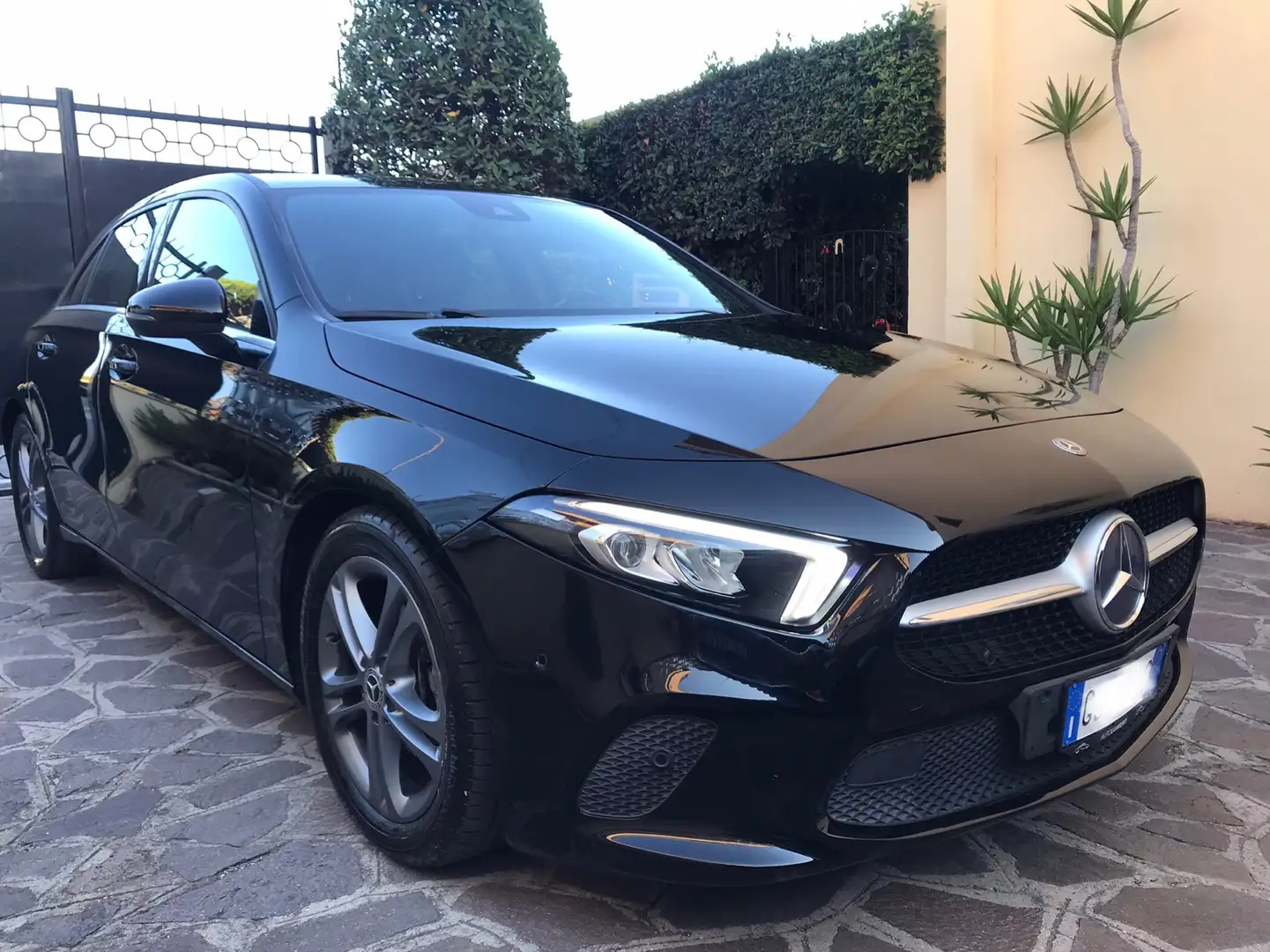 Mercedes-Benz A 180 d Premium auto Nero - 1