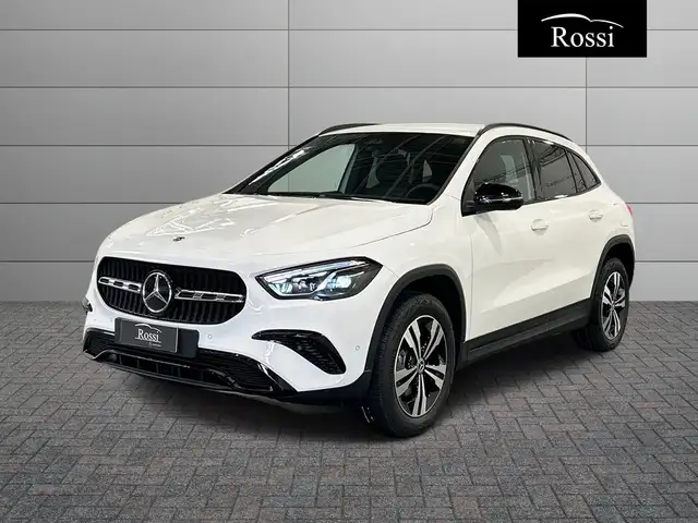 Mercedes-Benz GLA 200 d Automatic