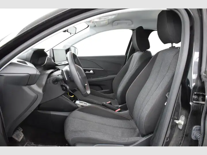 Peugeot 208 2025, foto 17