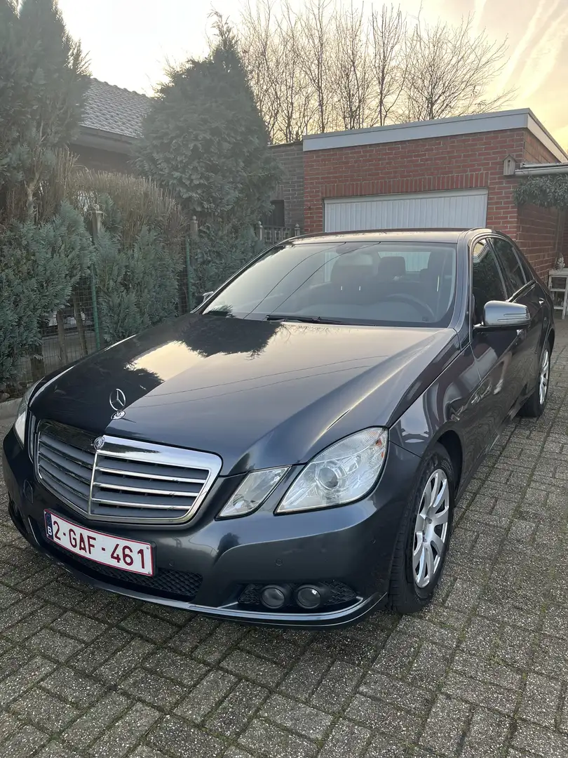 Mercedes-Benz E 200 CDI DPF BlueEFFICIENCY - 1