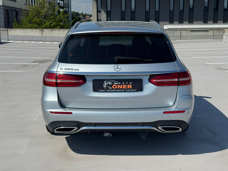 Mercedes-Benz E 300 de*AMG Line*Multibeam LED*Navi* — photo 9