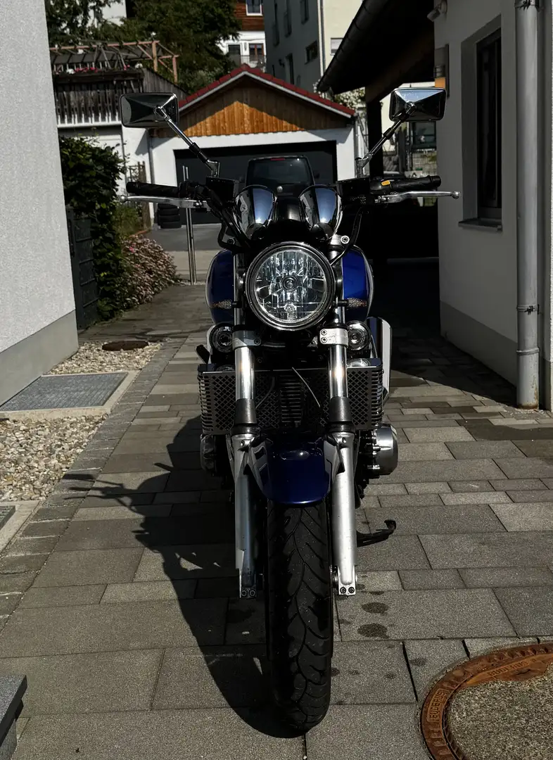 Suzuki GSX 1400 - 1