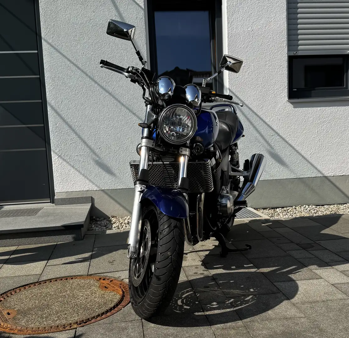 Suzuki GSX 1400 - 2