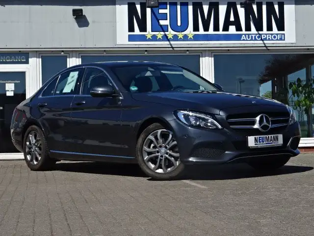 Mercedes-Benz C 180 C 180 CGI (205.040)